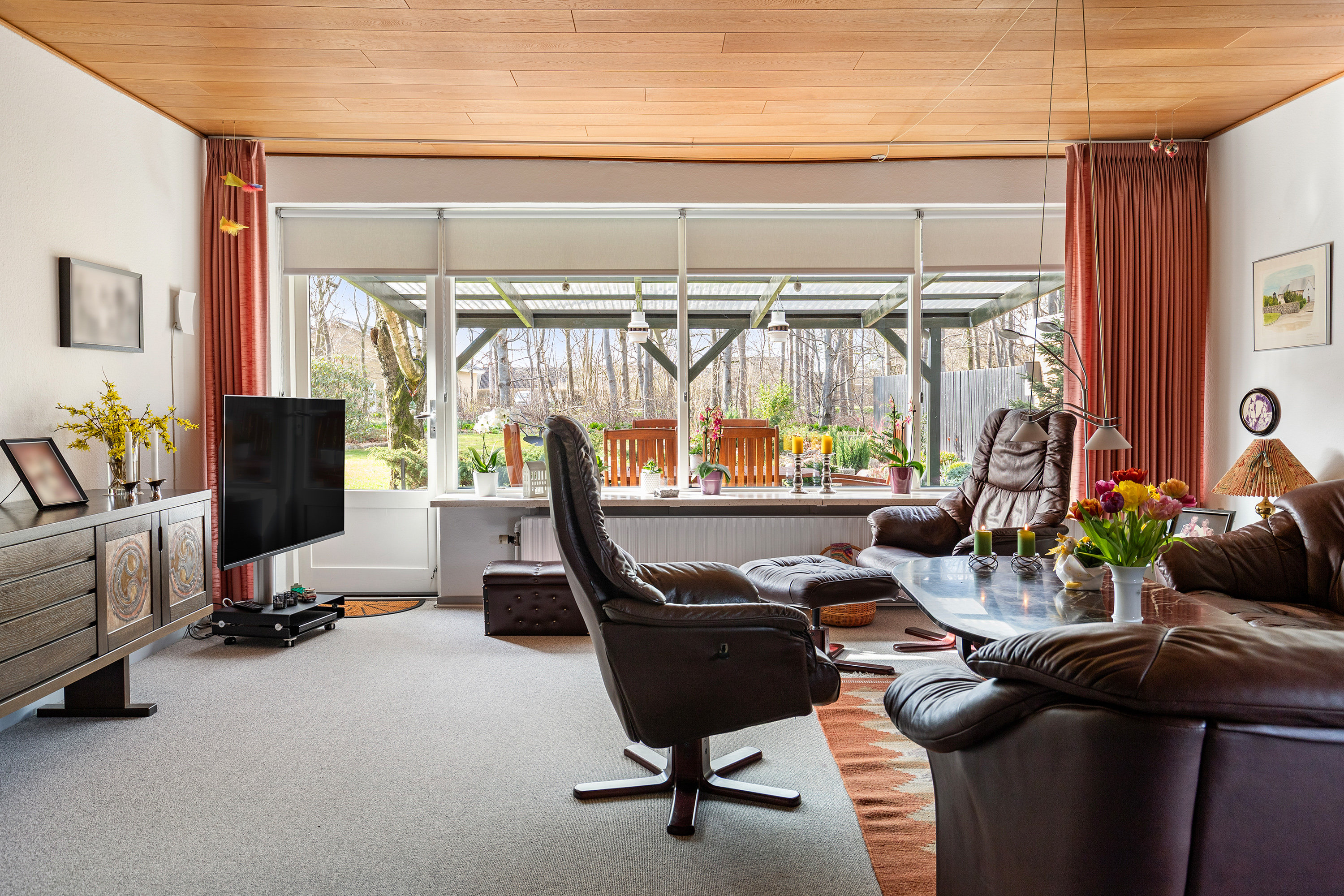 Fremhævet stue billede i fuldskærmstilstand. Billede af Forsytiavej 5, Serritslev, 9700 Brønderslev