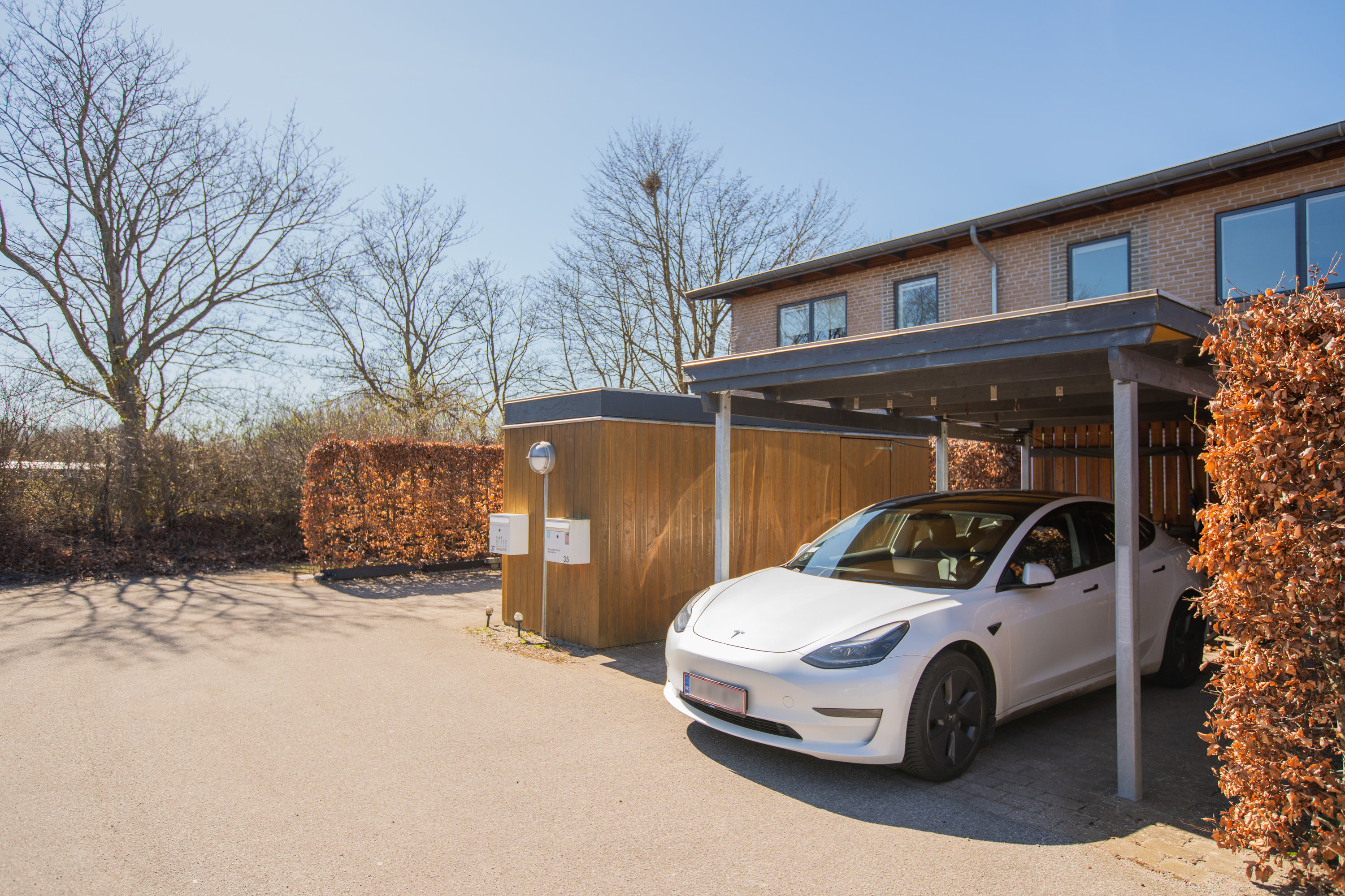 Fremhævet facade billede i fuldskærmstilstand. Billede af Marbæk Park 35, 2750 Ballerup