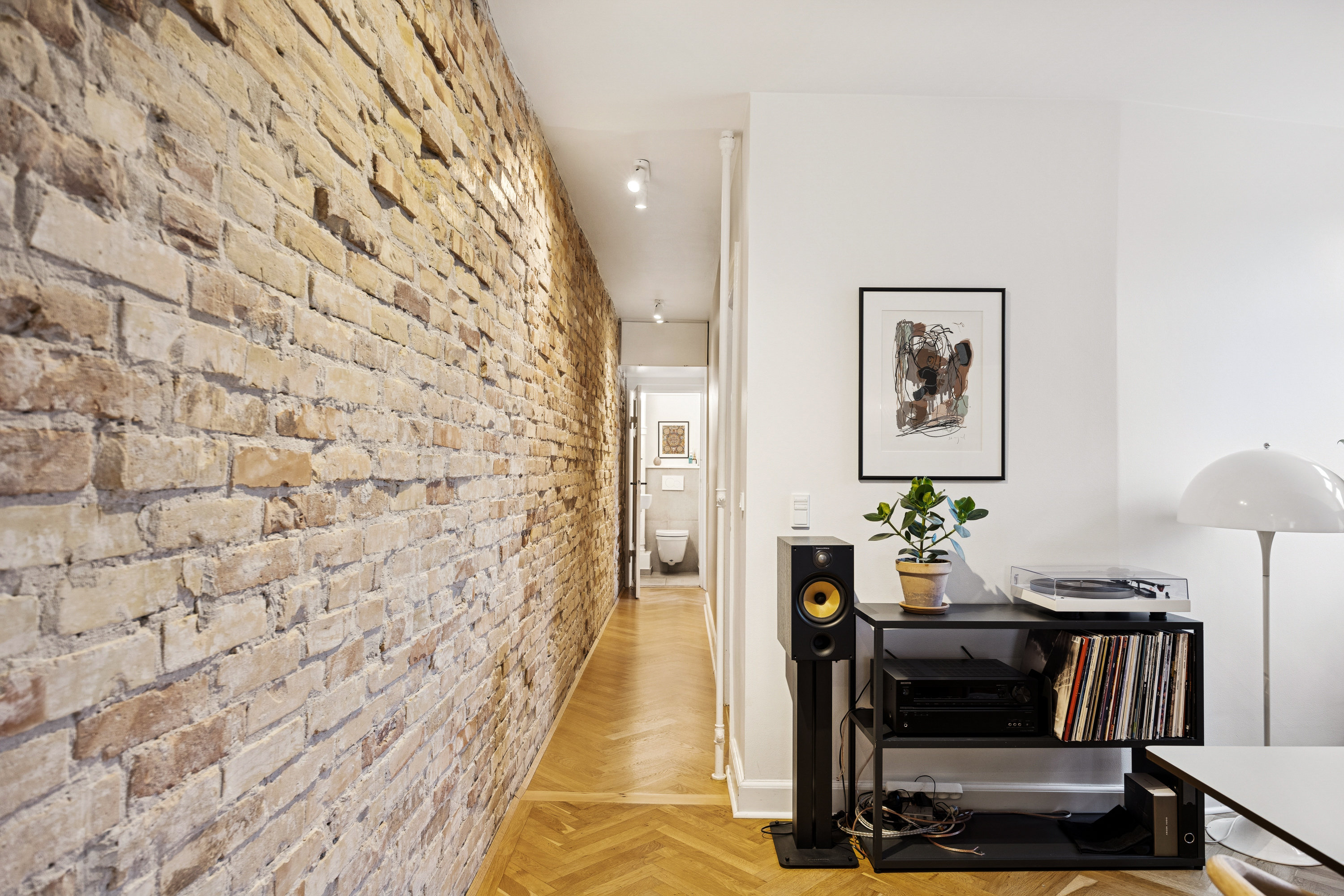 Fremhævet  billede i fuldskærmstilstand. Billede af Rosenørns Alle 65, 4. th., 1970 Frederiksberg C