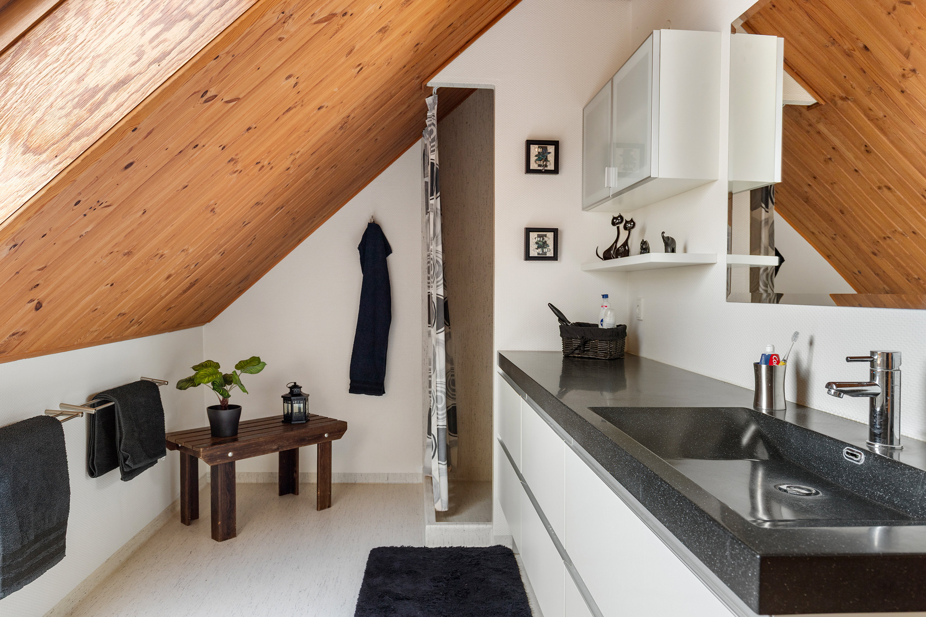 Fremhævet badeværelse billede i fuldskærmstilstand. Billede af Forsytiavej 5, Serritslev, 9700 Brønderslev