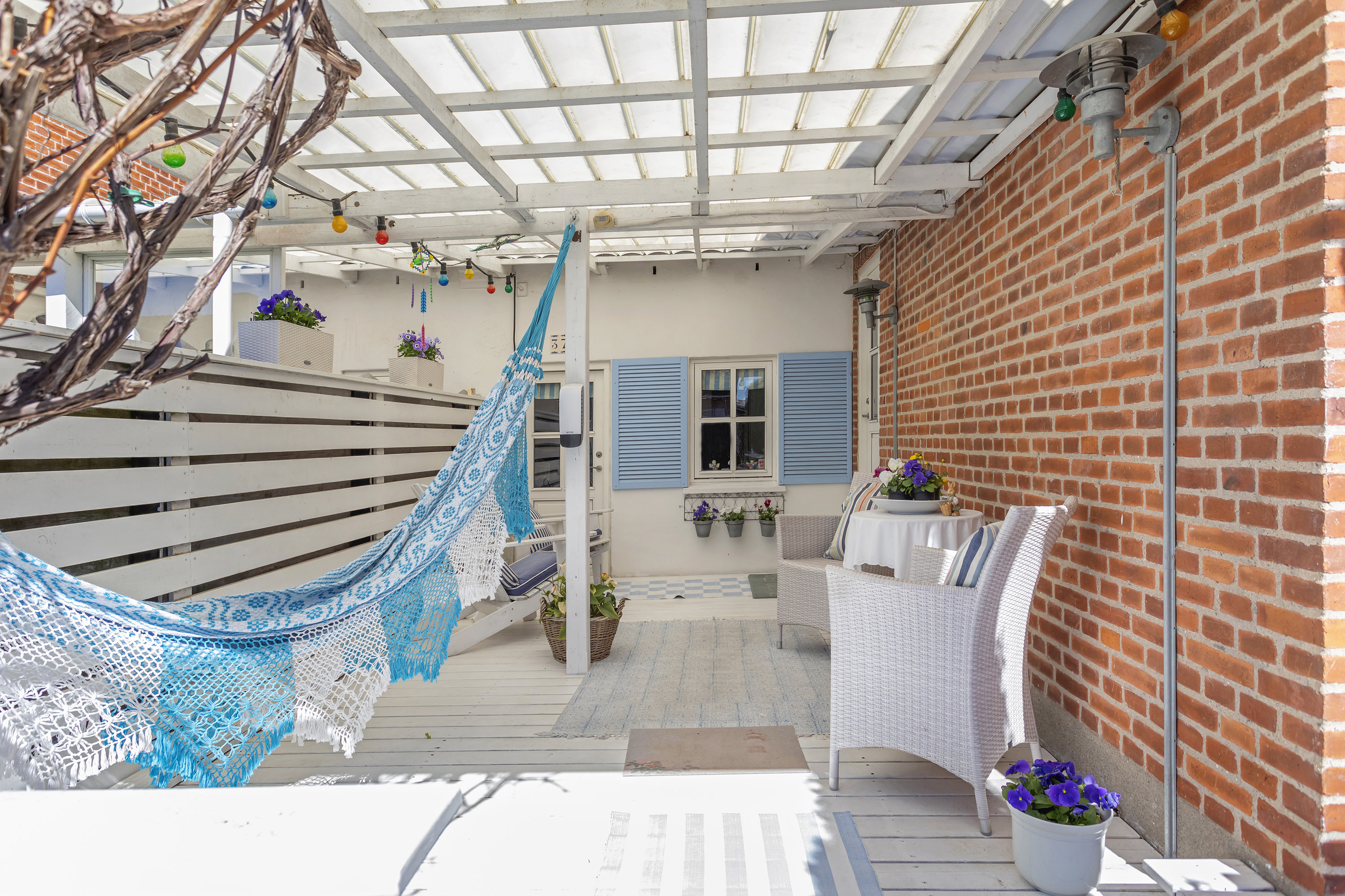 Fremhævet overdækket terrasse billede i fuldskærmstilstand. Billede af Grønagervej 37, 2300 København S