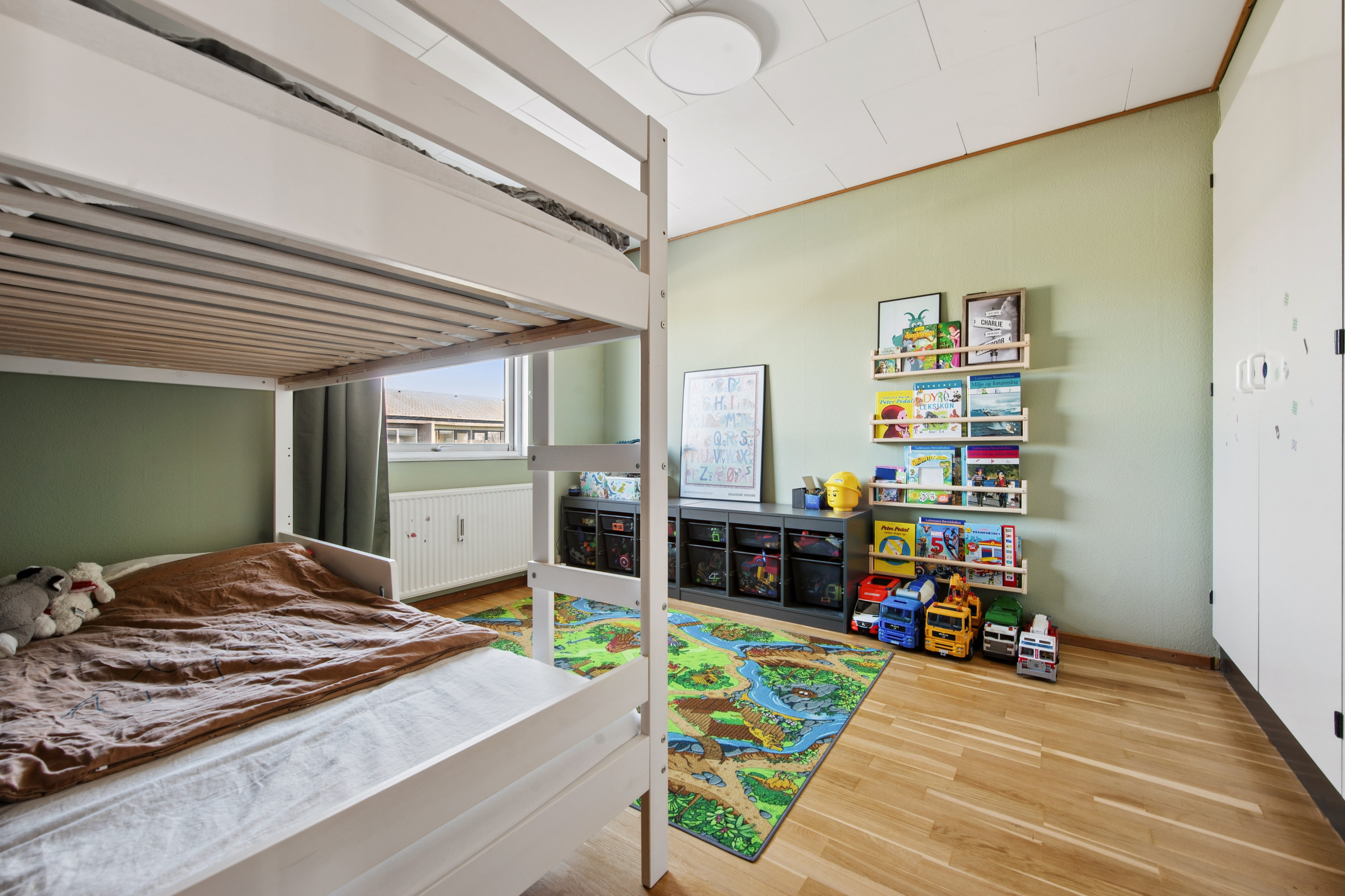 Fremhævet værelse billede i fuldskærmstilstand. Billede af Blåhegnet 52, 2670 Greve