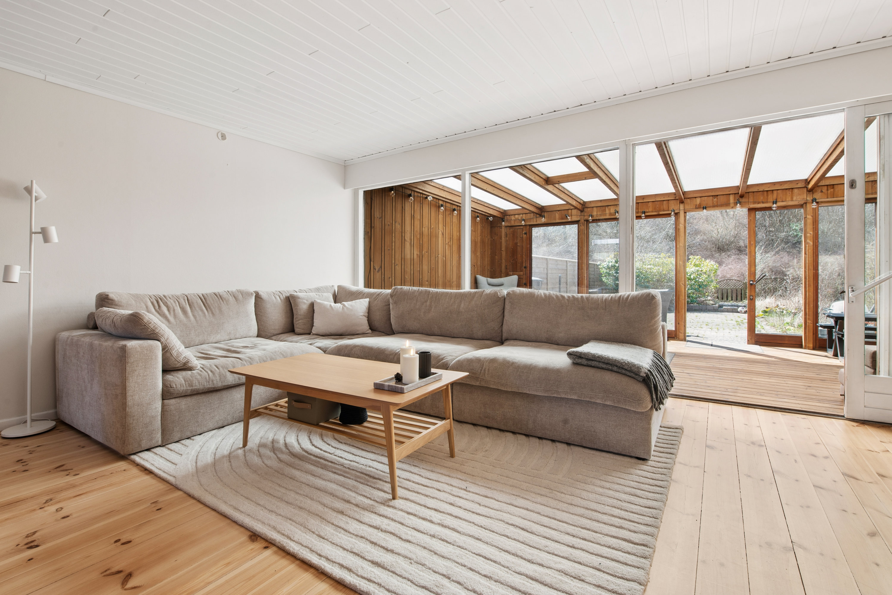 Fremhævet stue billede i fuldskærmstilstand. Billede af Blåhegnet 52, 2670 Greve