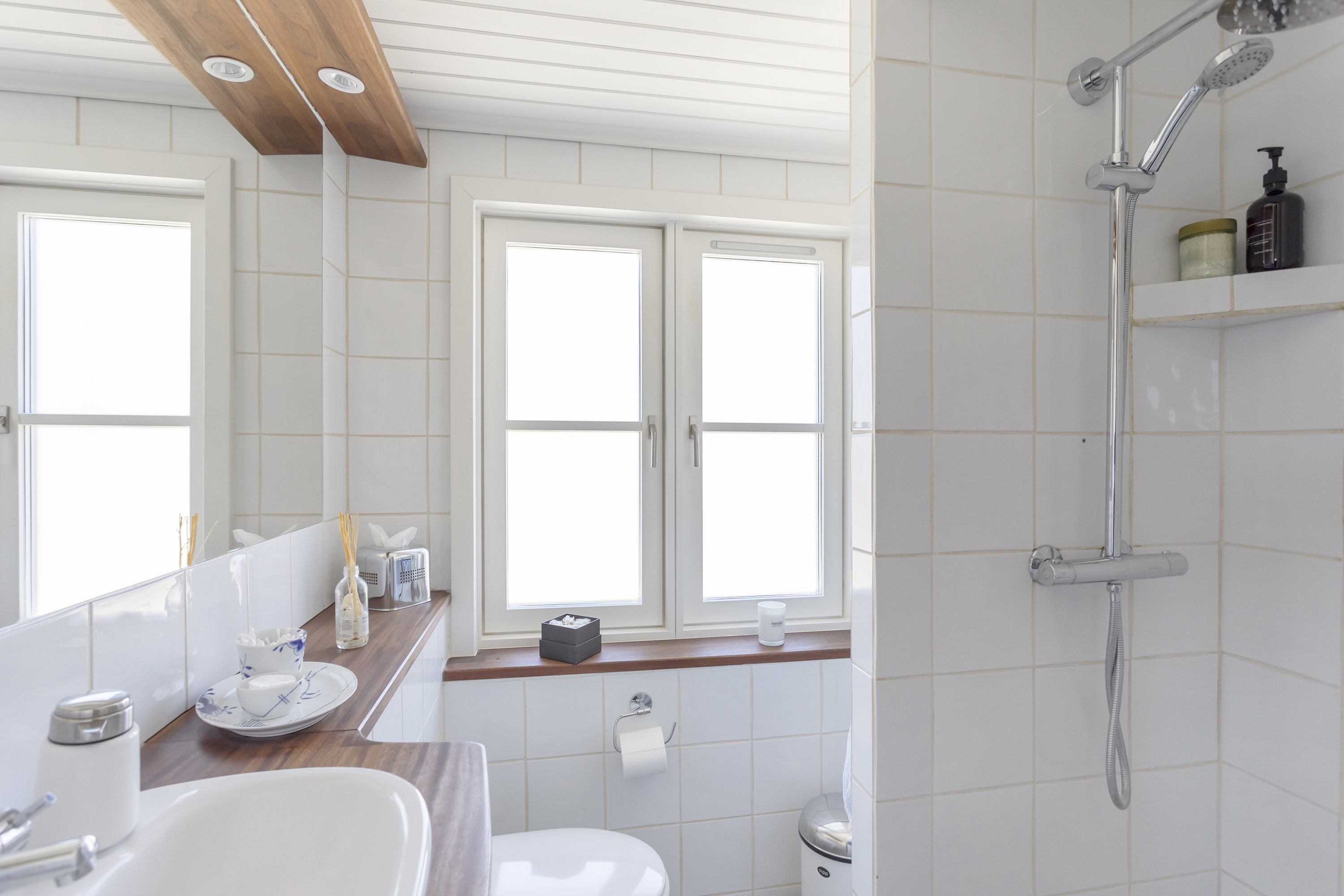 Fremhævet badeværelse billede i fuldskærmstilstand. Billede af Grønagervej 37, 2300 København S