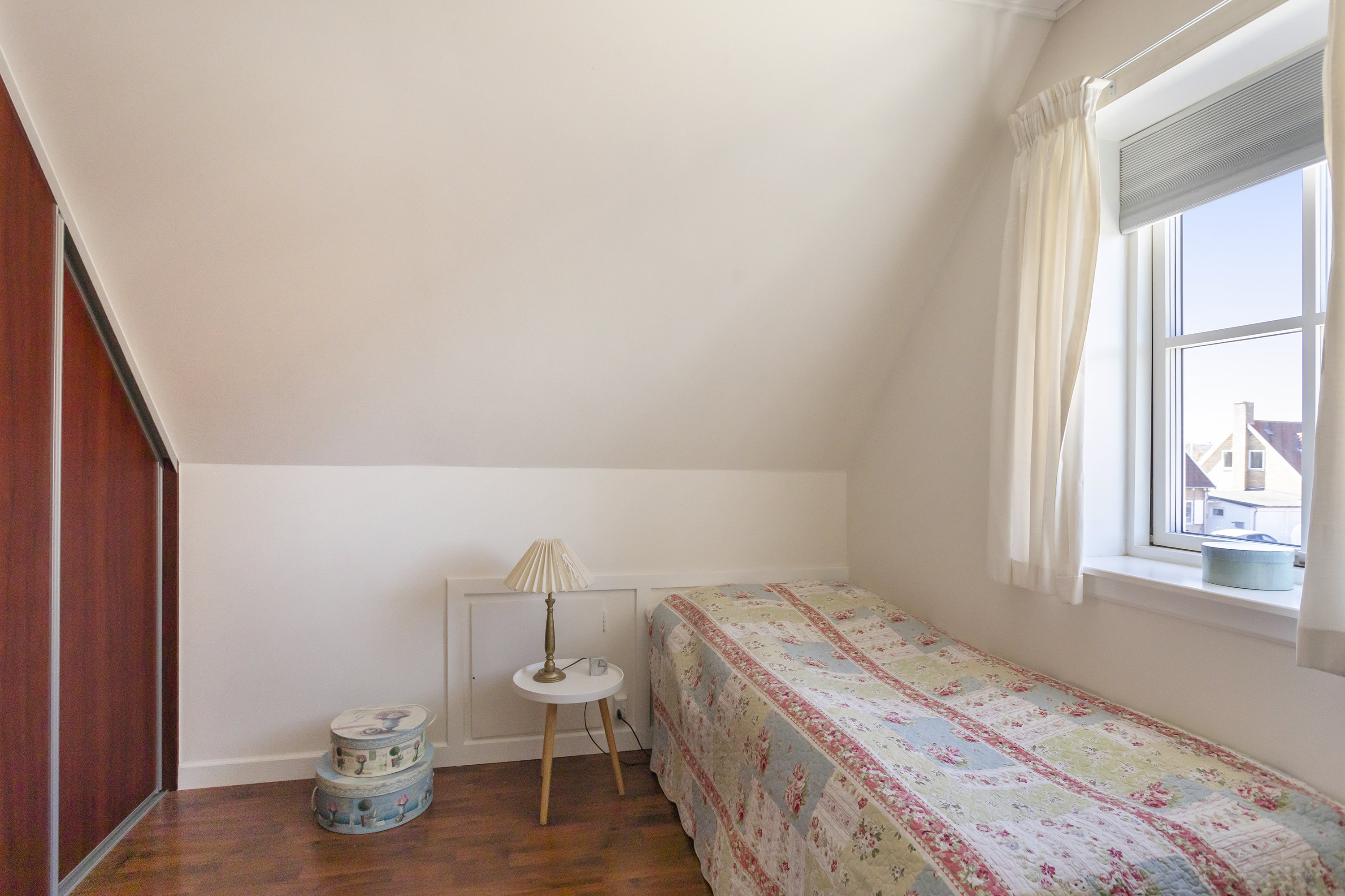 Fremhævet soveværelse billede i fuldskærmstilstand. Billede af Grønagervej 37, 2300 København S