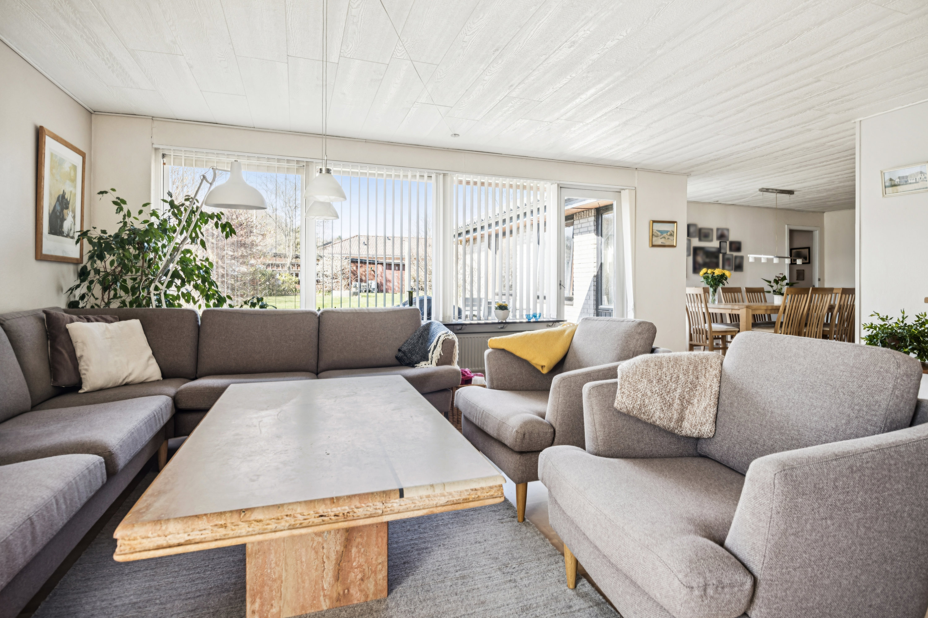 Fremhævet stue billede i fuldskærmstilstand. Billede af Minervavej 2, Grindsted, 9310 Vodskov