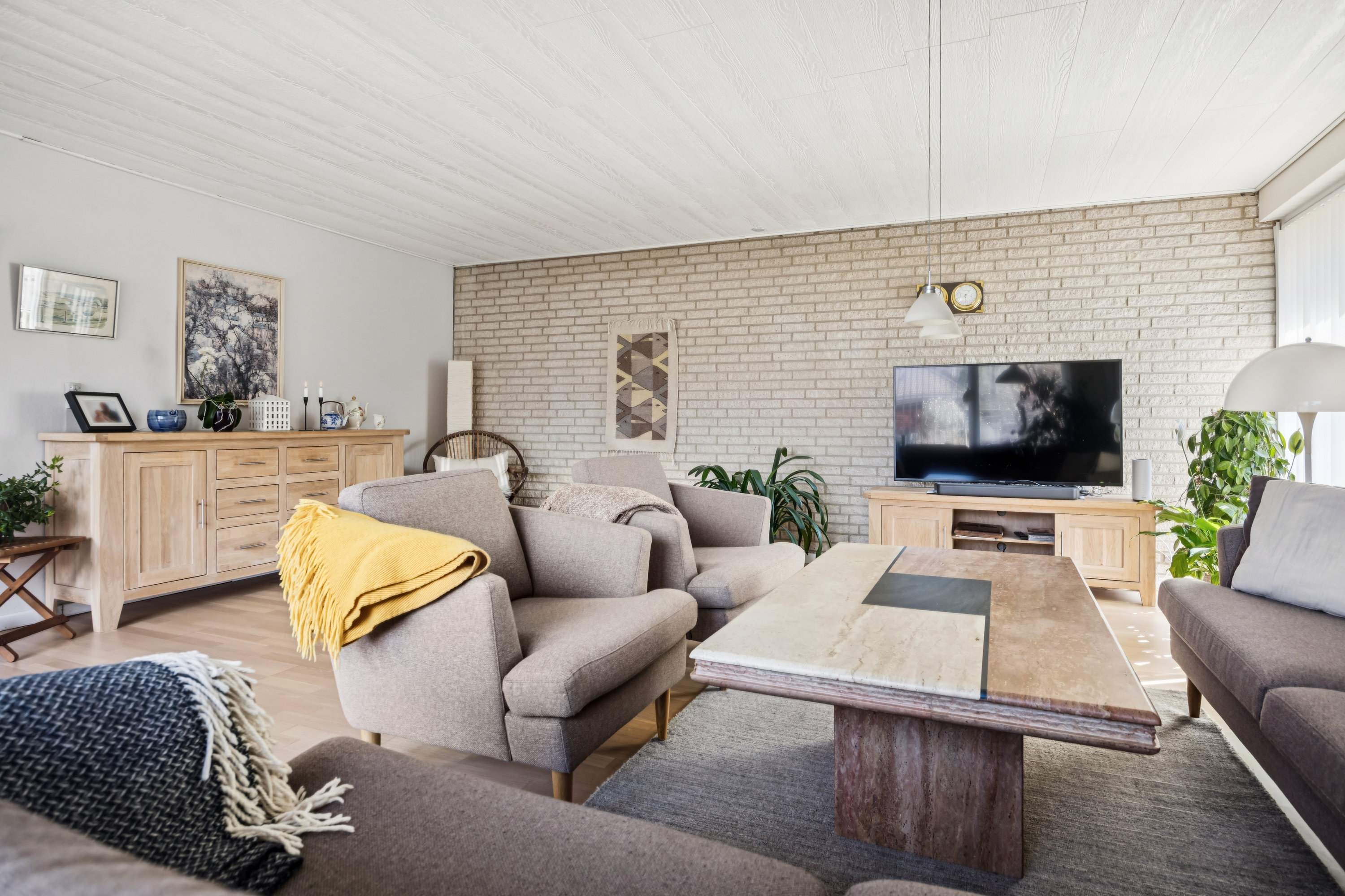 Fremhævet stue billede i fuldskærmstilstand. Billede af Minervavej 2, Grindsted, 9310 Vodskov