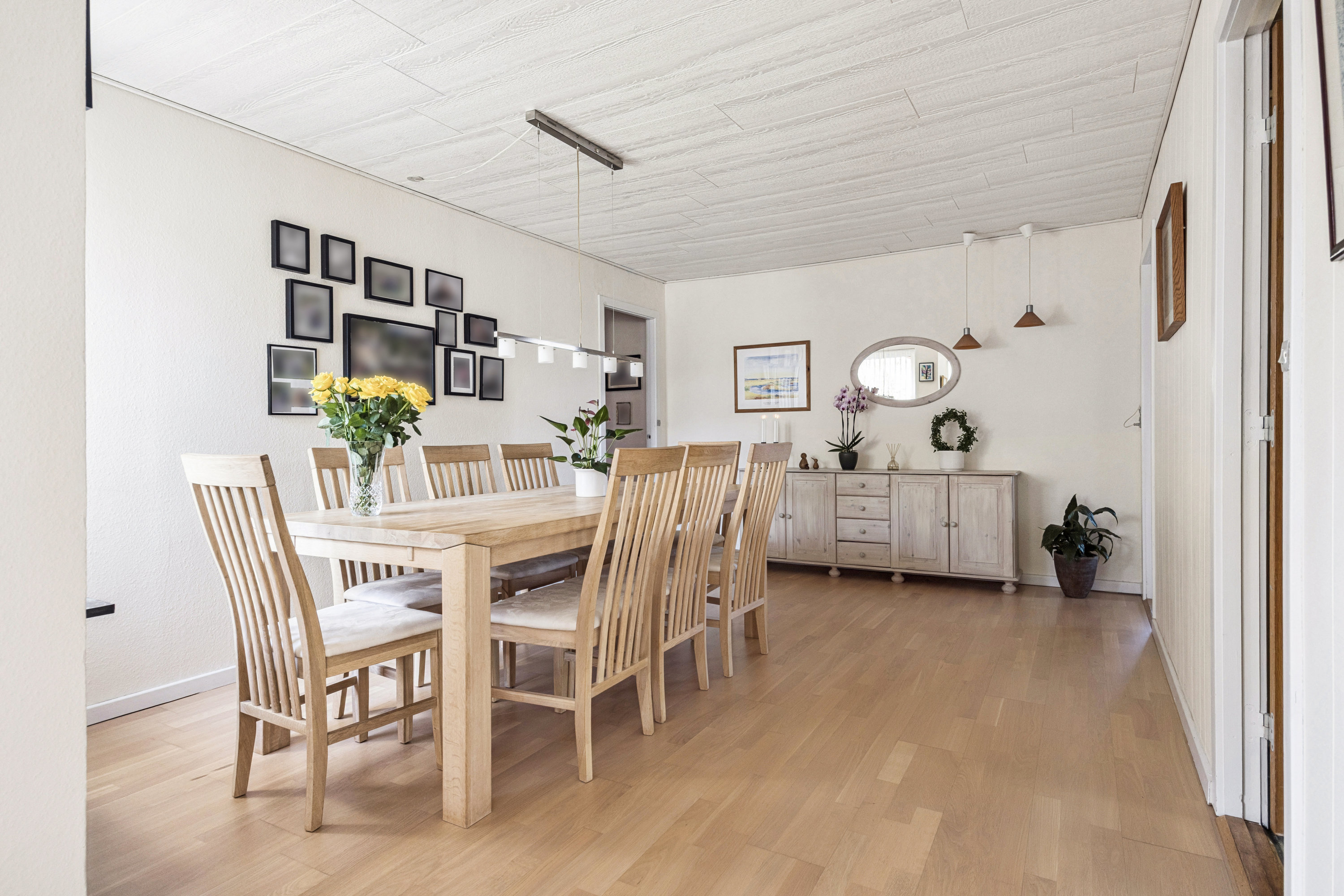 Fremhævet stue billede i fuldskærmstilstand. Billede af Minervavej 2, Grindsted, 9310 Vodskov