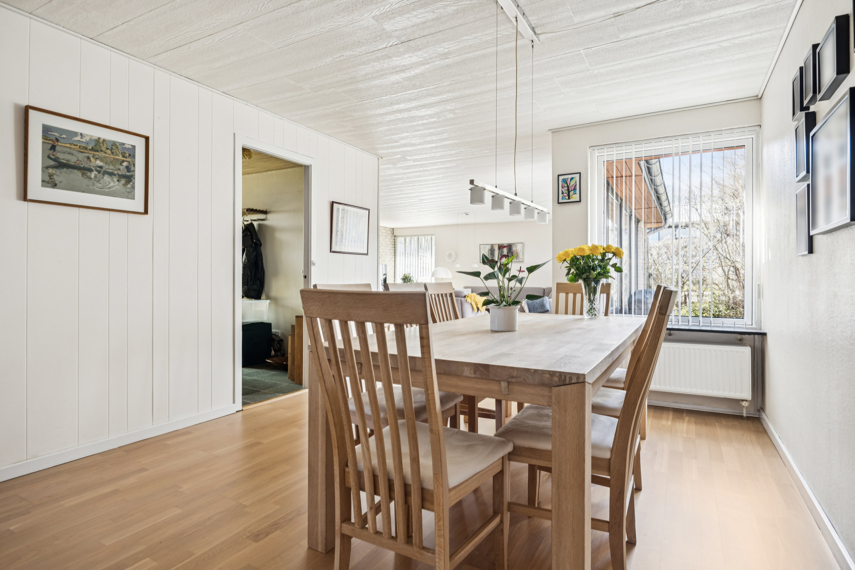 Fremhævet stue billede i fuldskærmstilstand. Billede af Minervavej 2, Grindsted, 9310 Vodskov