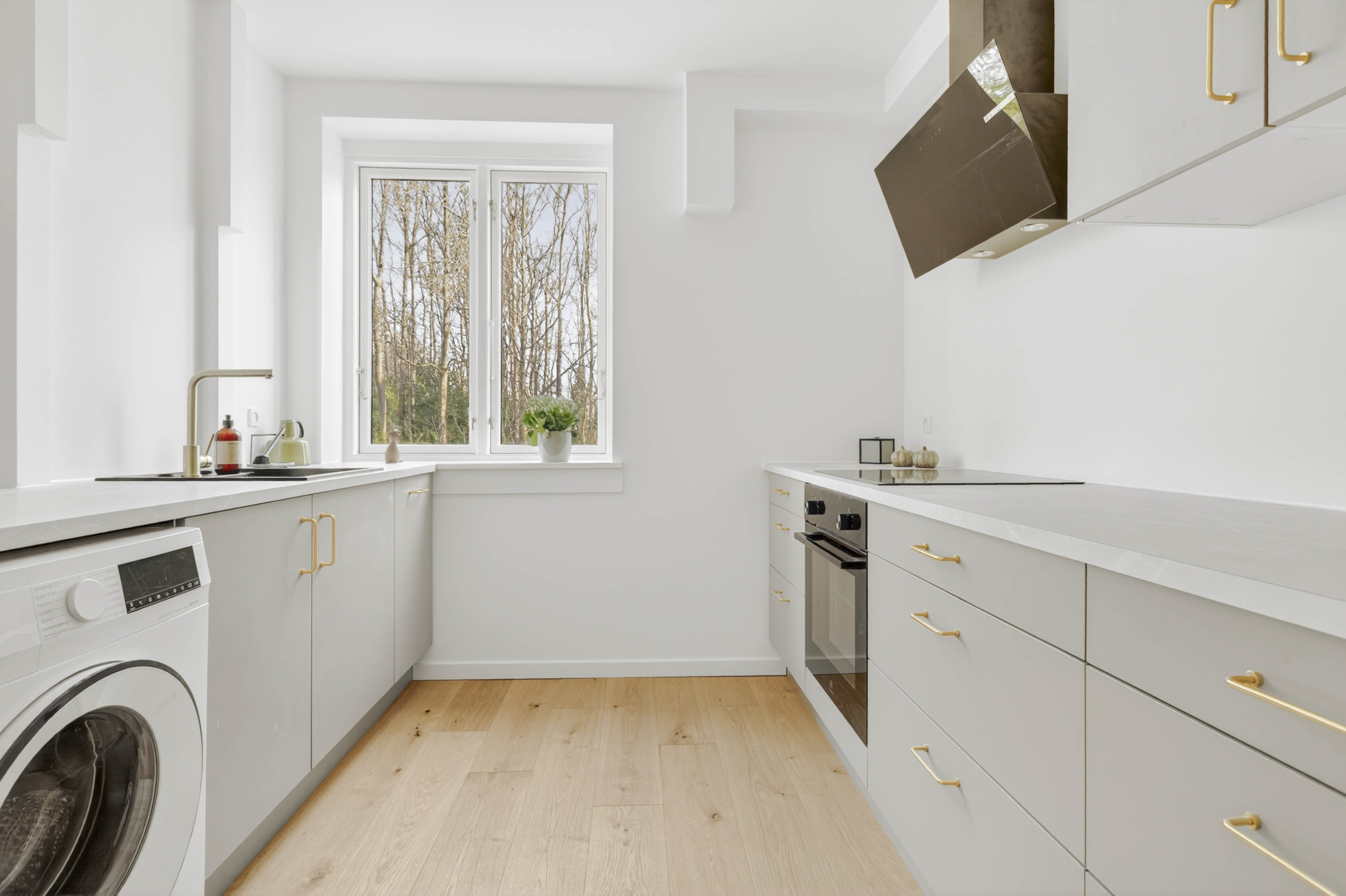 Fremhævet køkken billede i fuldskærmstilstand. Billede af Højagerparken 12, st.. tv., 2750 Ballerup