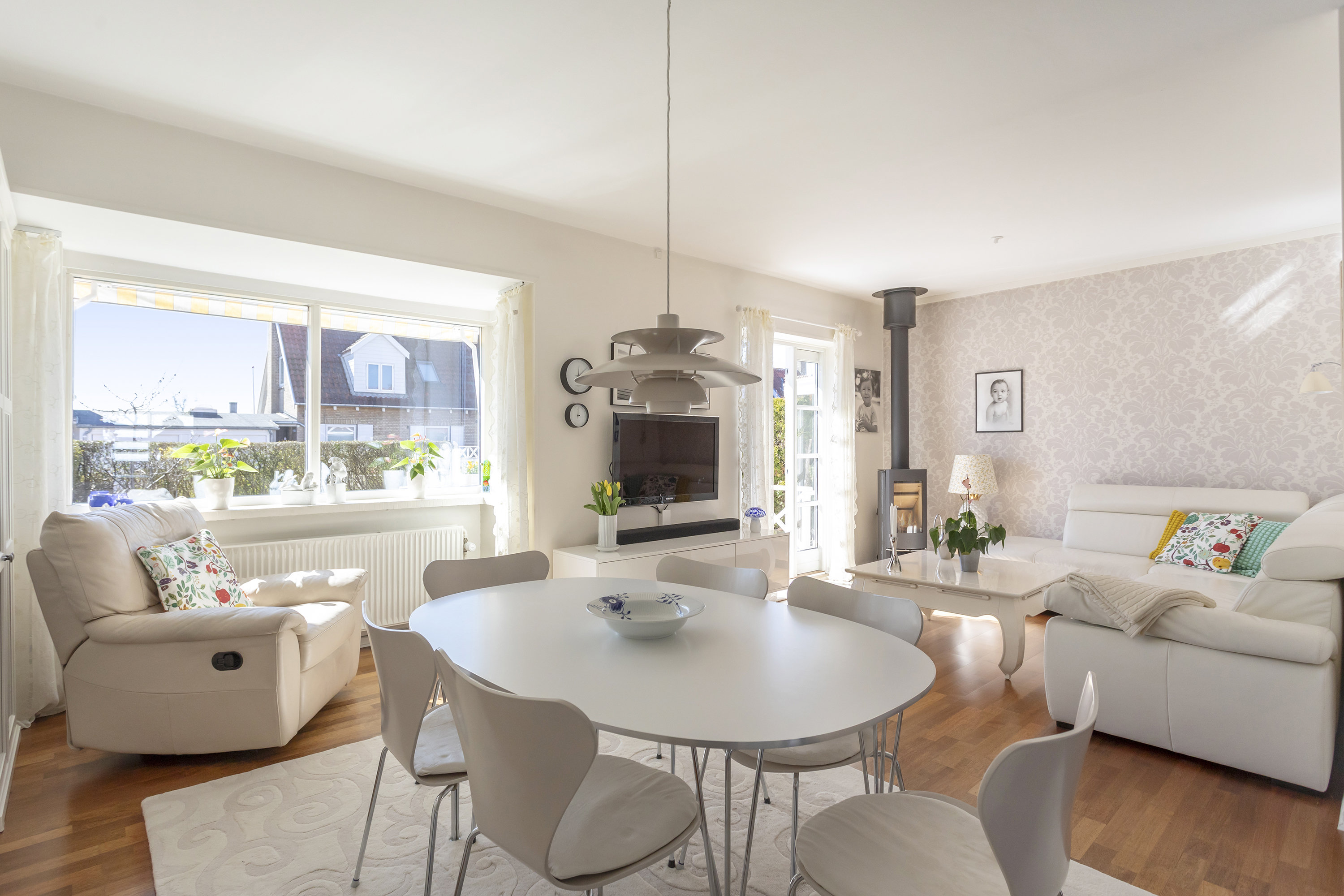 Fremhævet stue billede i fuldskærmstilstand. Billede af Grønagervej 37, 2300 København S