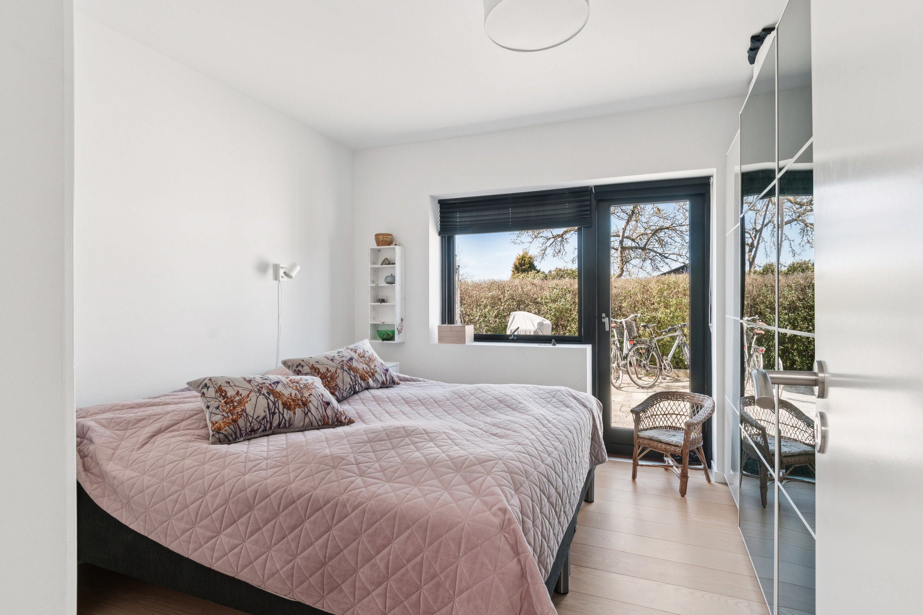 Fremhævet værelse billede i fuldskærmstilstand. Billede af Dagebøl Alle 7, 2770 Kastrup