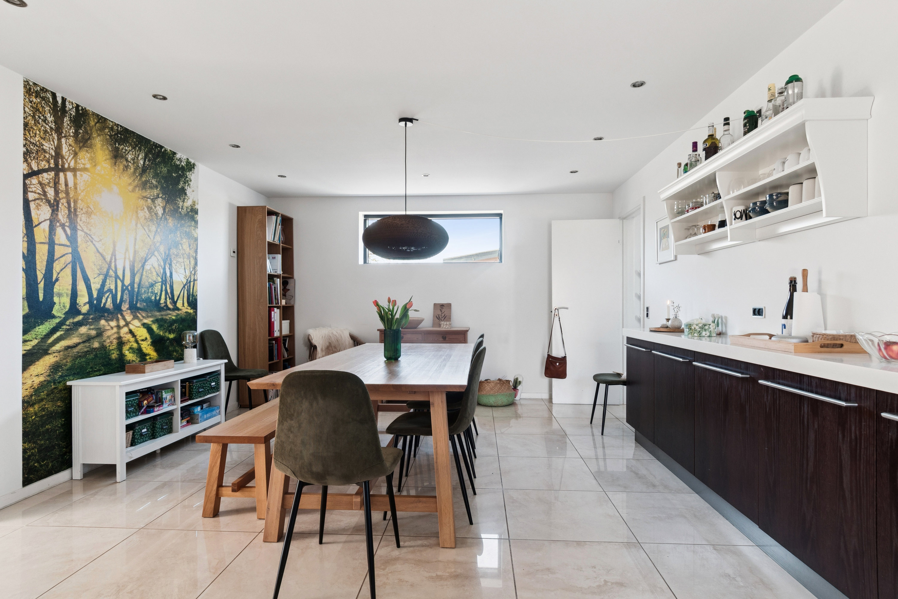 Fremhævet spisestue billede i fuldskærmstilstand. Billede af Dagebøl Alle 7, 2770 Kastrup