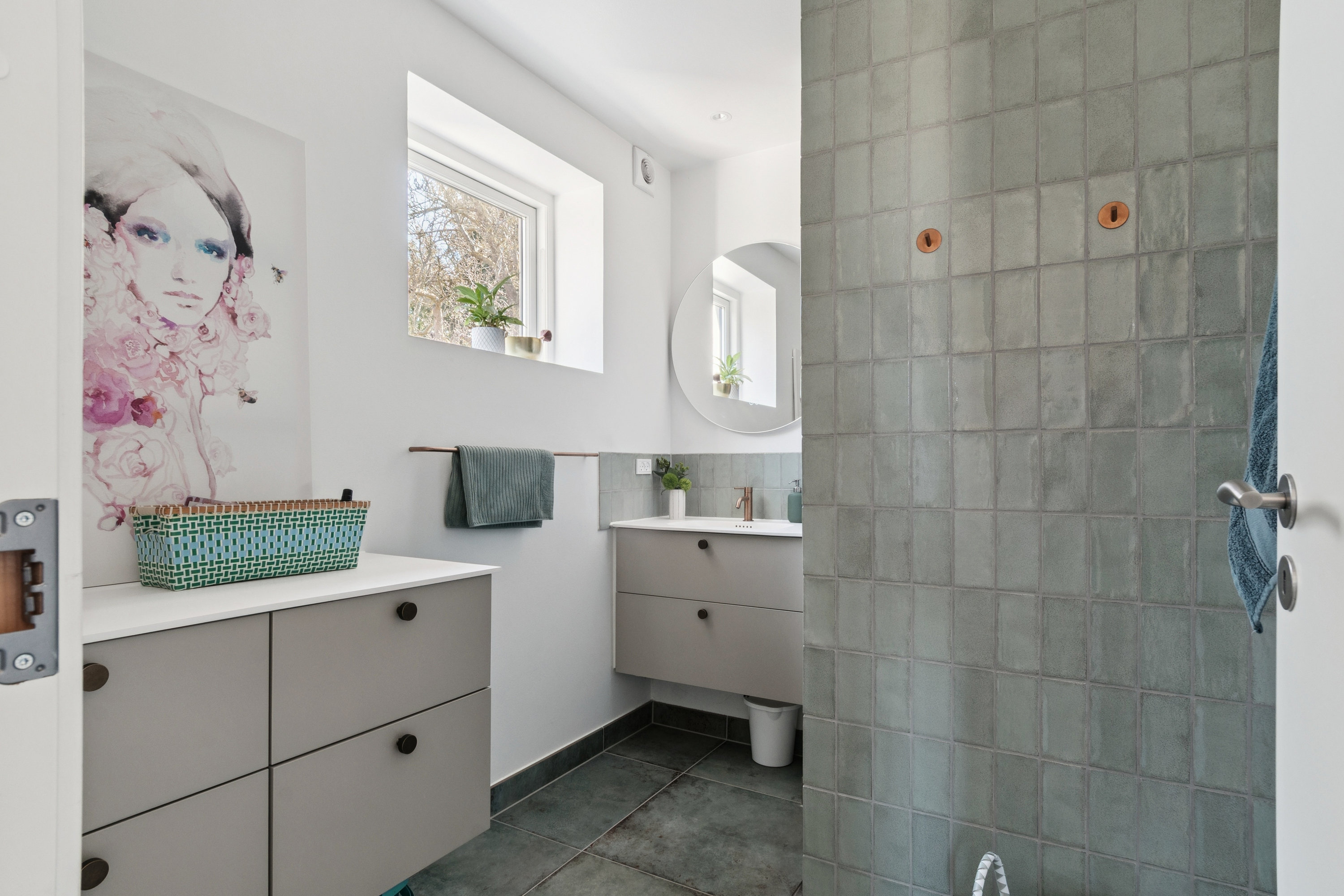 Fremhævet badeværelse billede i fuldskærmstilstand. Billede af Dagebøl Alle 7, 2770 Kastrup