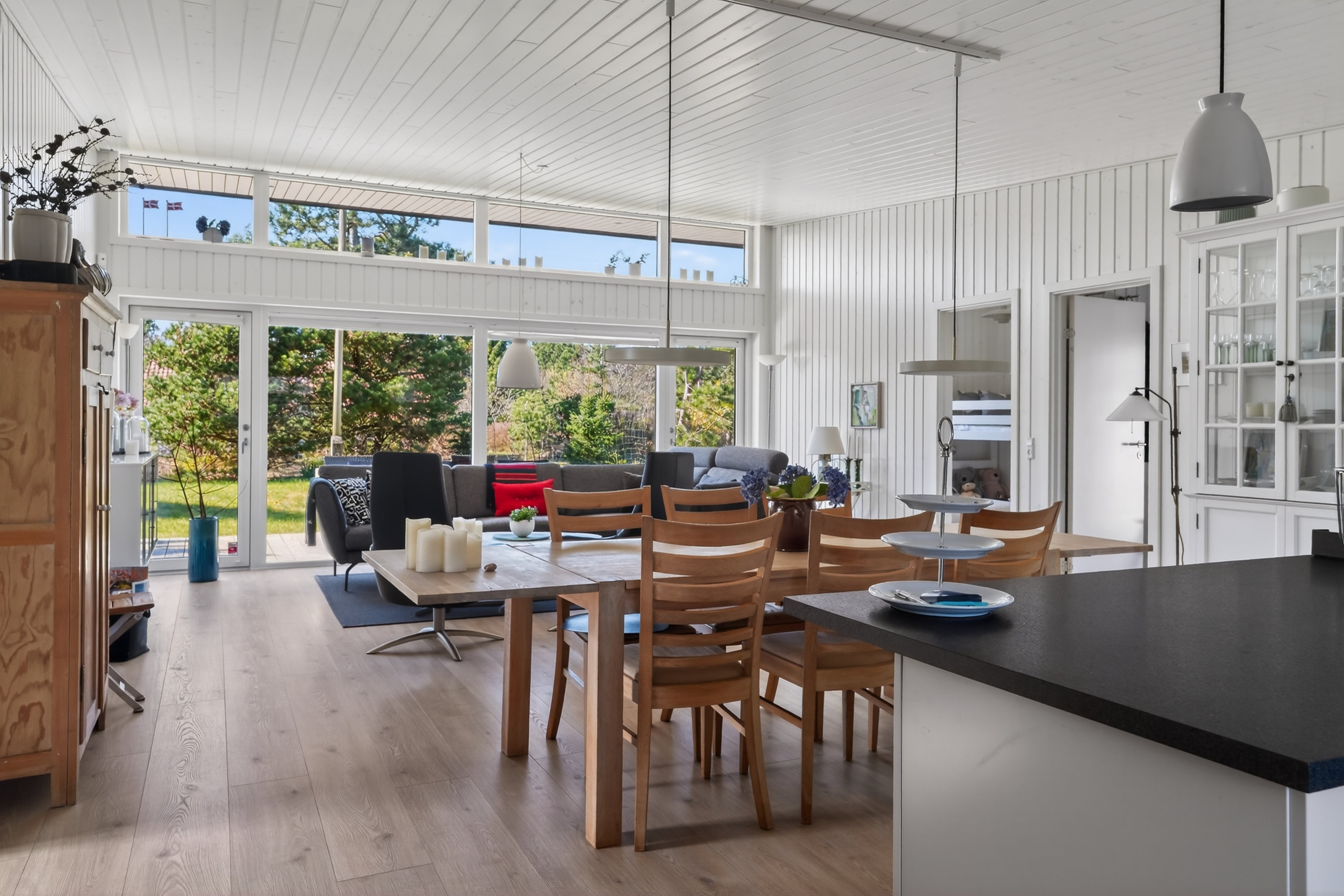 Fremhævet spisestue billede i fuldskærmstilstand. Billede af Thorsvej 62, Vester Lyng, 4500 Nykøbing Sj