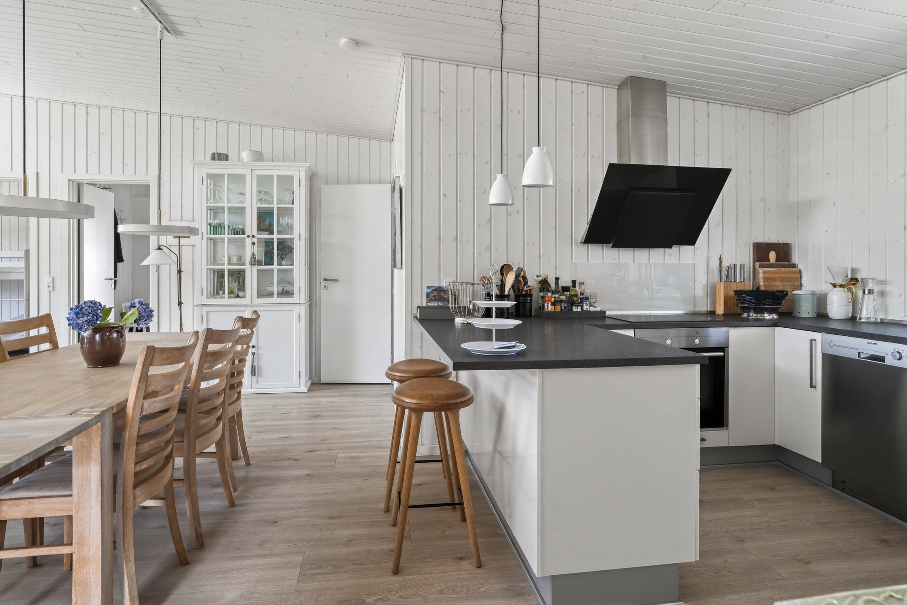 Fremhævet køkken billede i fuldskærmstilstand. Billede af Thorsvej 62, Vester Lyng, 4500 Nykøbing Sj