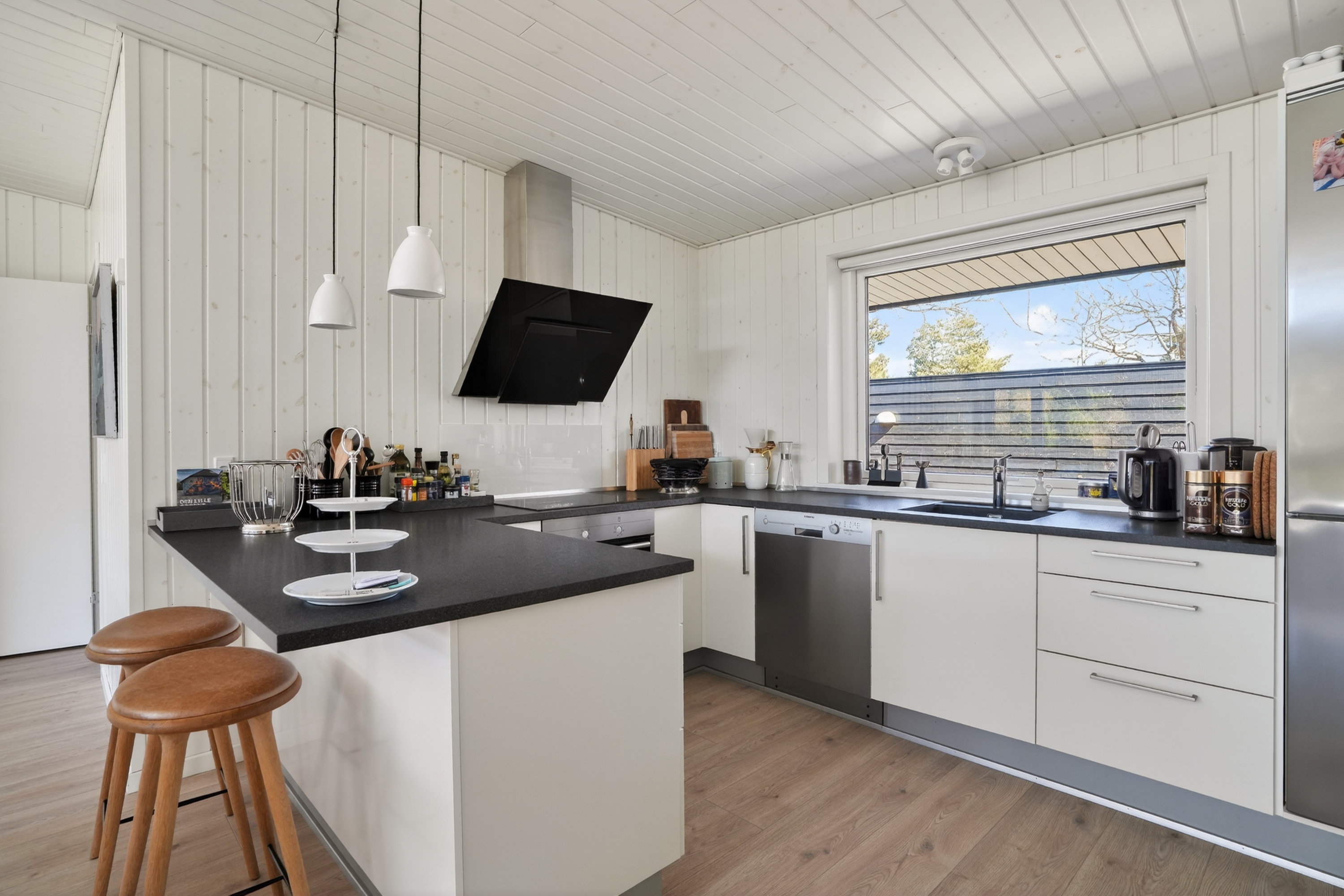 Fremhævet køkken billede i fuldskærmstilstand. Billede af Thorsvej 62, Vester Lyng, 4500 Nykøbing Sj