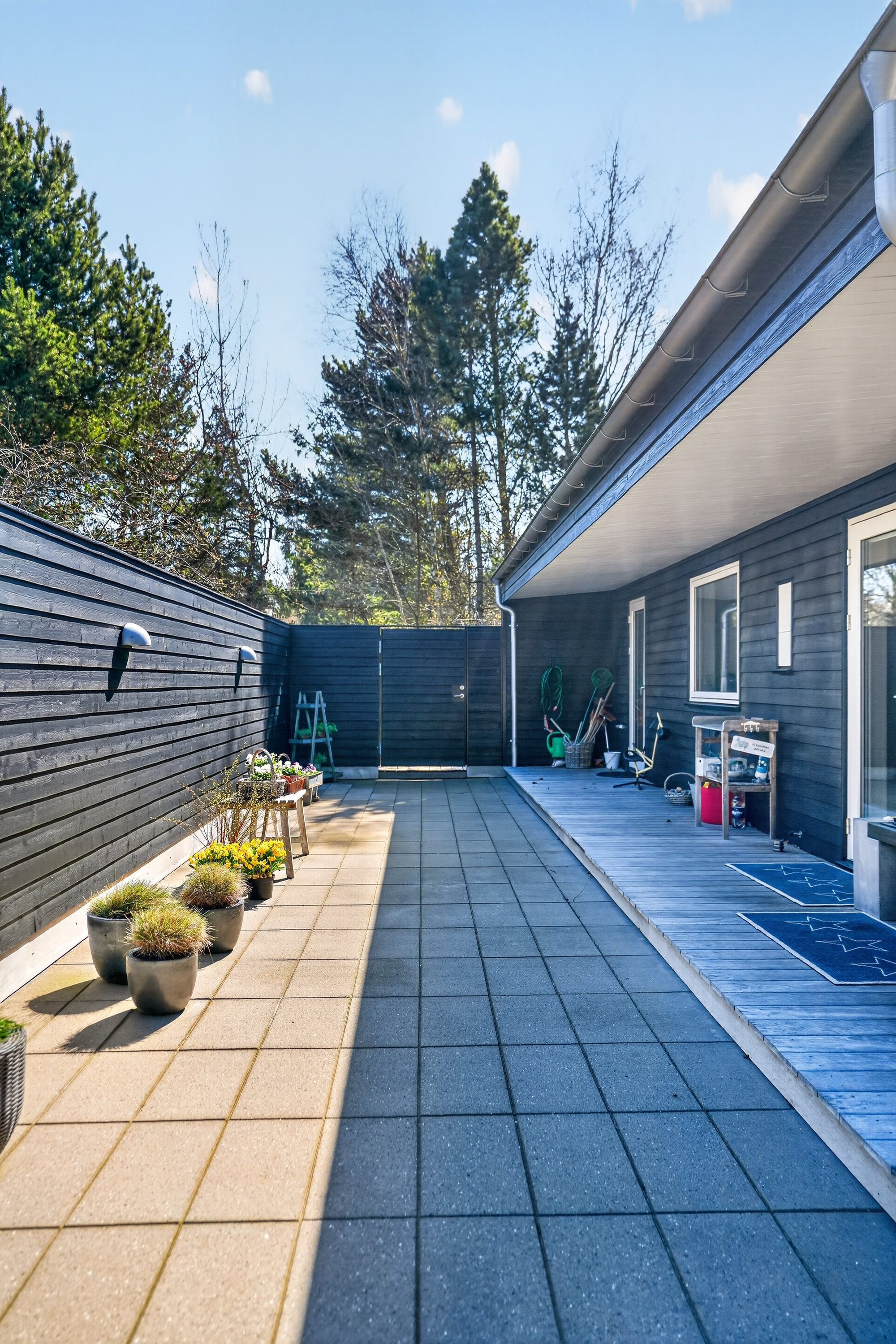 Fremhævet terrasse billede i fuldskærmstilstand. Billede af Thorsvej 62, Vester Lyng, 4500 Nykøbing Sj