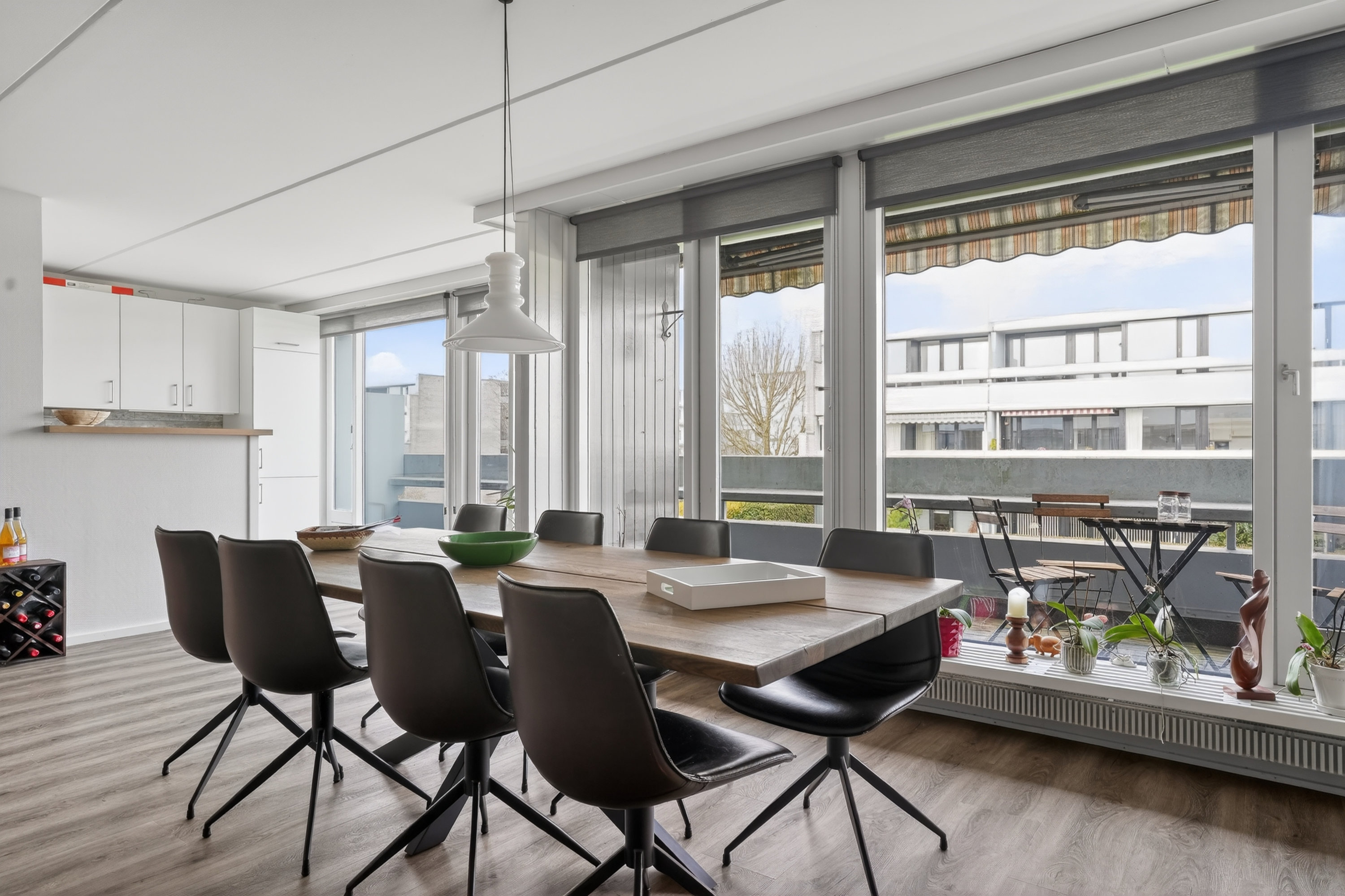 Fremhævet spisestue billede i fuldskærmstilstand. Billede af Akacieparken 11B, 1. 55., 2680 Solrød Strand