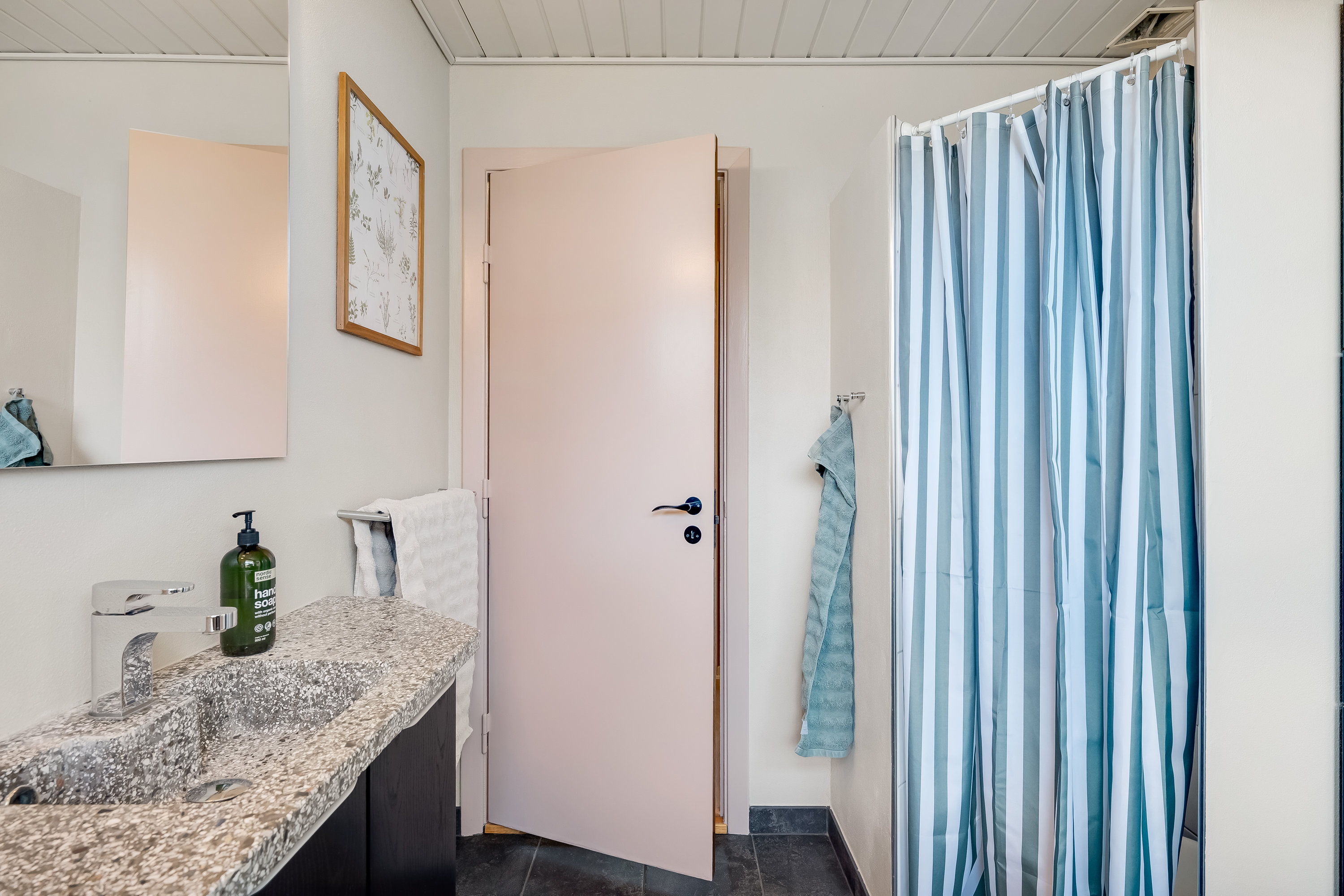 Fremhævet badeværelse billede i fuldskærmstilstand. Billede af Kingosvej 13, 6800 Varde