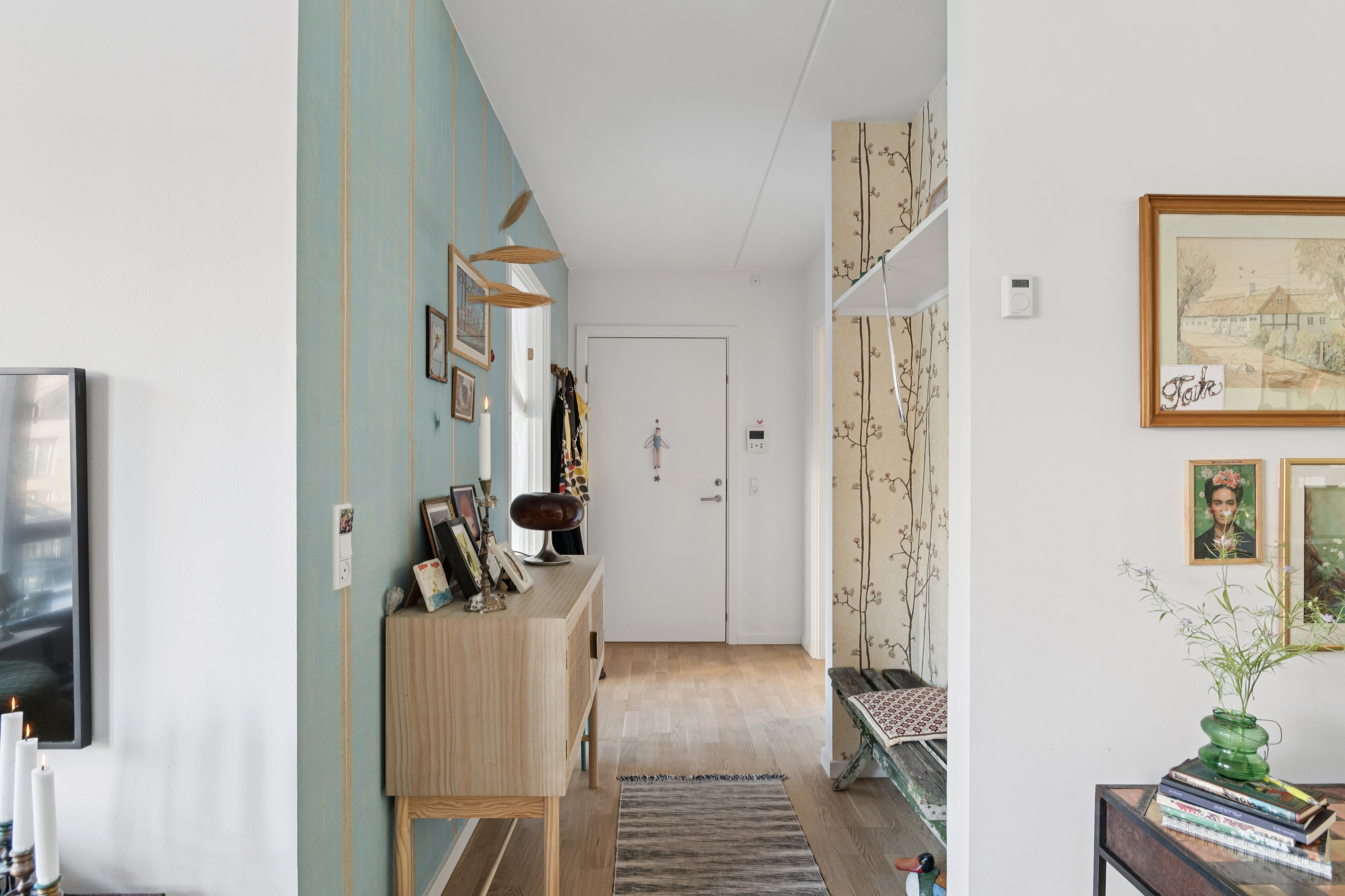 Fremhævet gang billede i fuldskærmstilstand. Billede af Kongeæblevej 7, 1. th., 2500 Valby