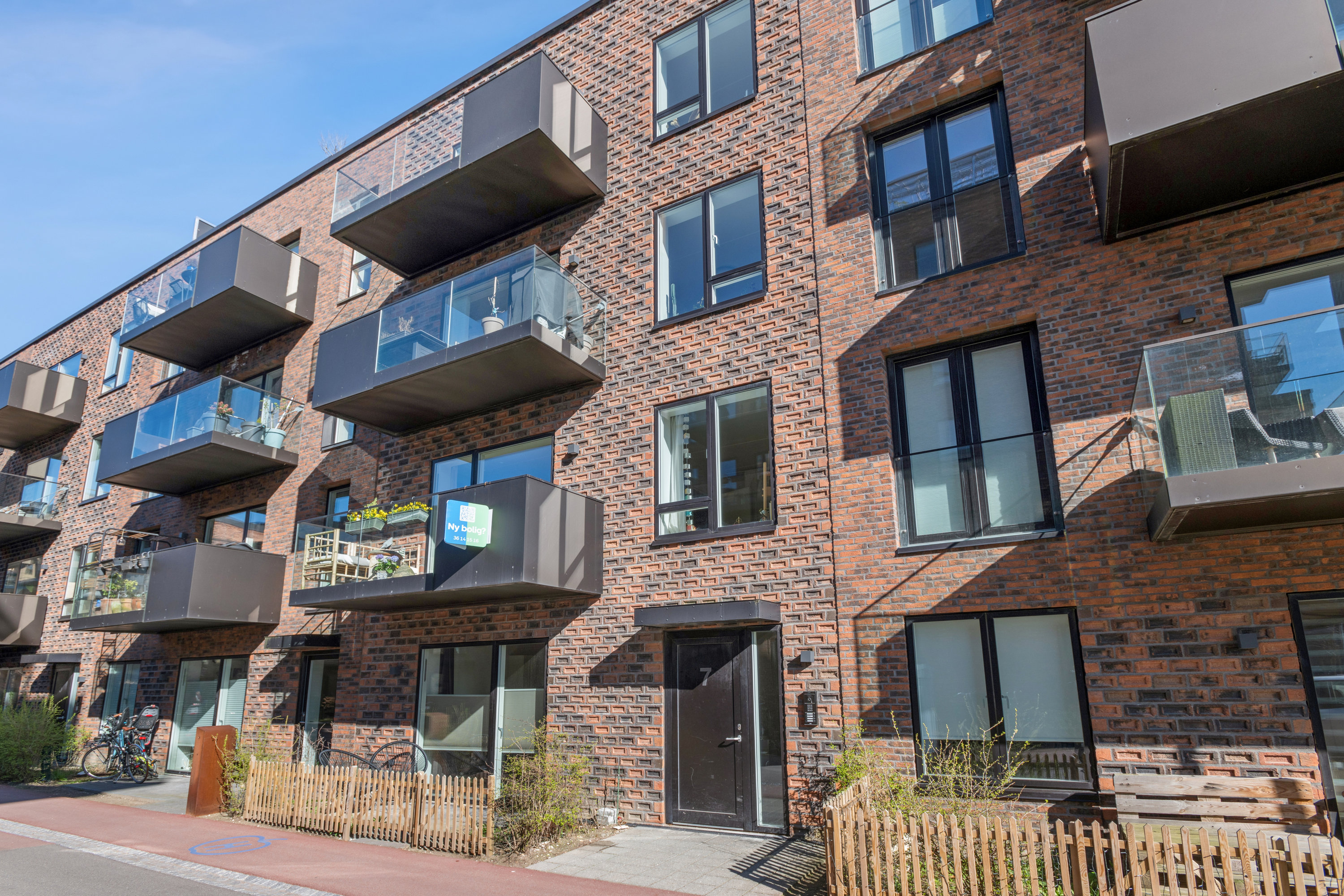 Fremhævet andet billede i fuldskærmstilstand. Billede af Kongeæblevej 7, 1. th., 2500 Valby