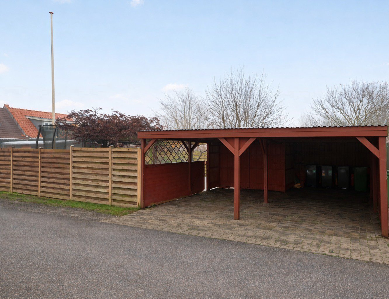 Fremhævet street view billede i fuldskærmstilstand. Billede af Skolebakken 108, 6705 Esbjerg Ø