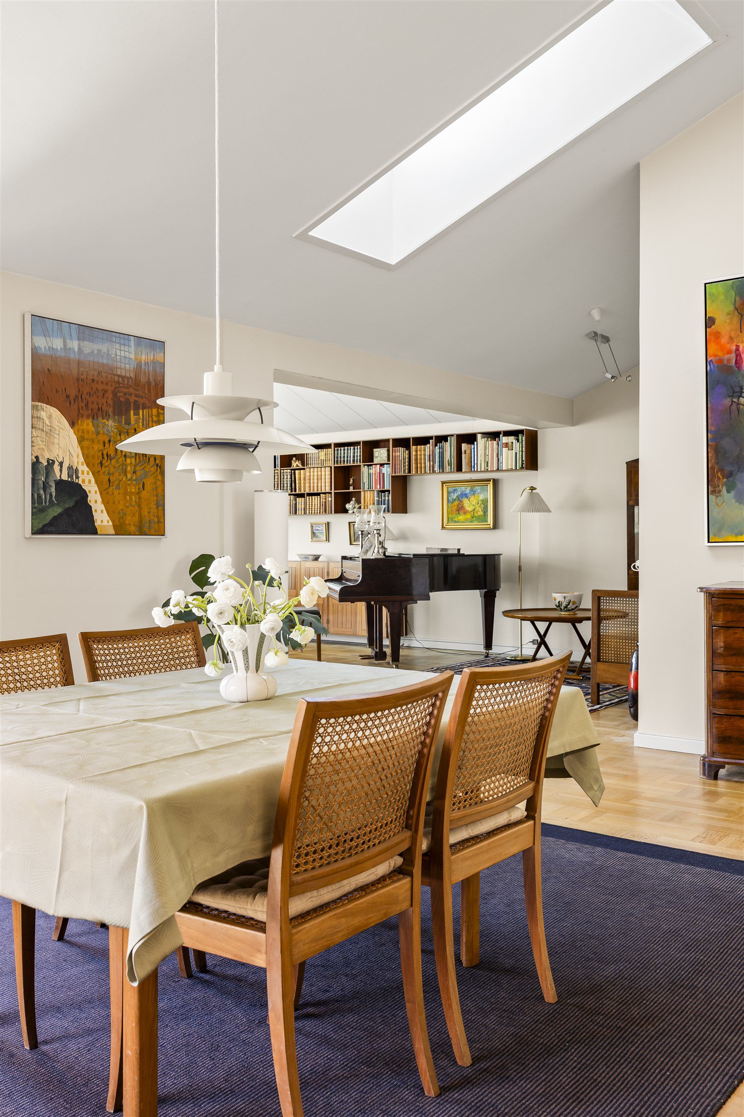 Fremhævet spisestue billede i fuldskærmstilstand. Billede af Prins Valdemars Vej 27, 2820 Gentofte