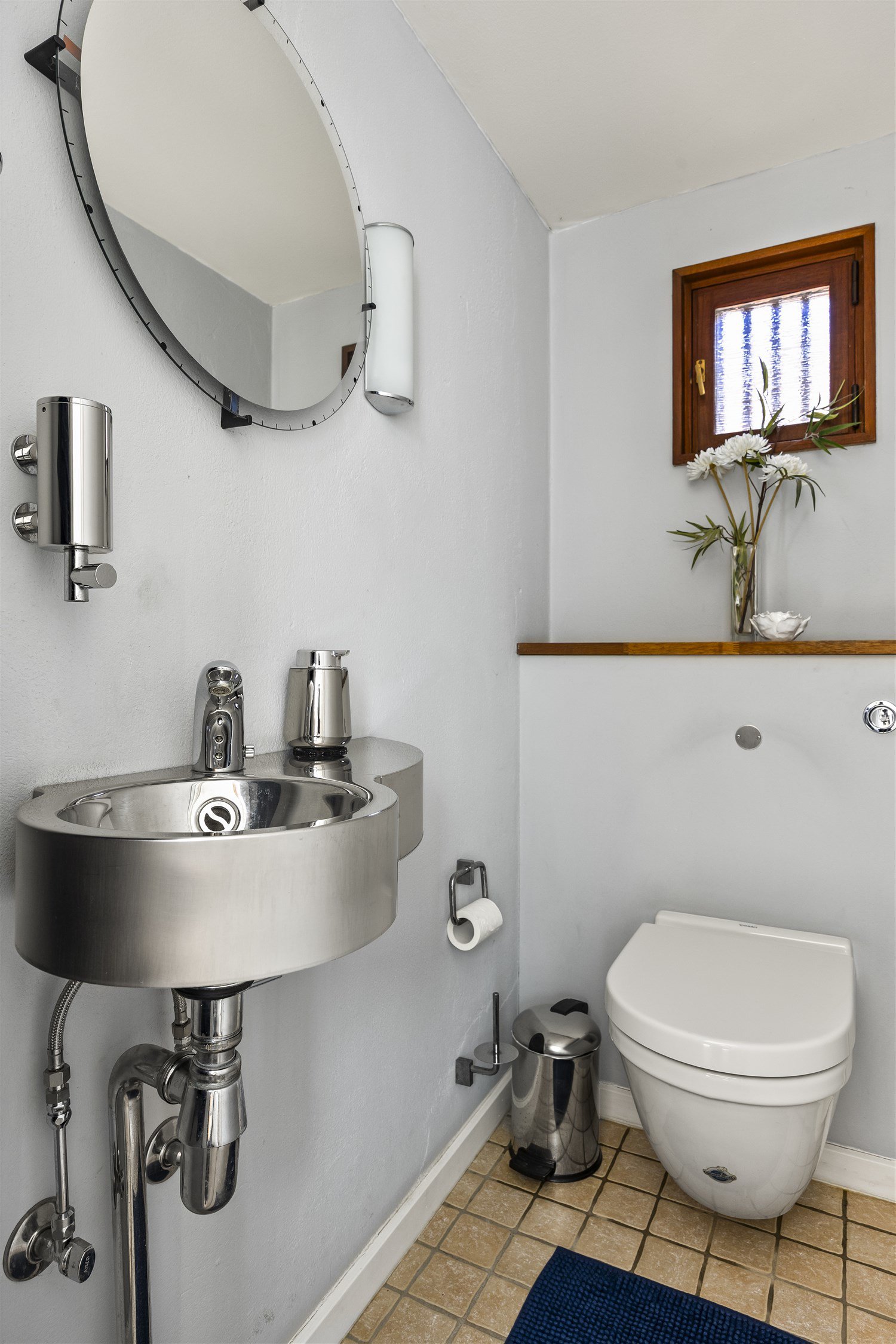 Fremhævet gæstetoilet billede i fuldskærmstilstand. Billede af Prins Valdemars Vej 27, 2820 Gentofte