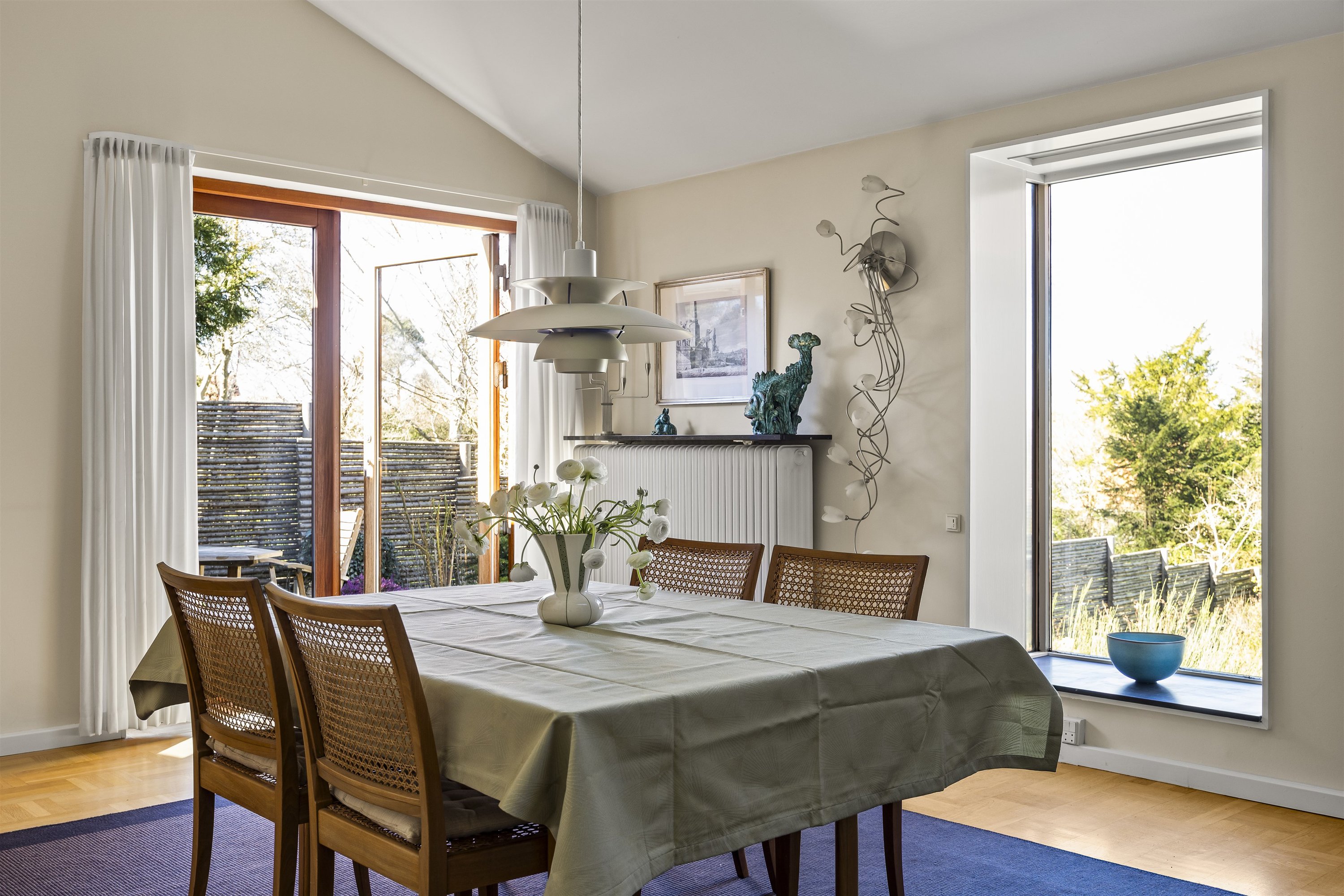 Fremhævet spisestue billede i fuldskærmstilstand. Billede af Prins Valdemars Vej 27, 2820 Gentofte