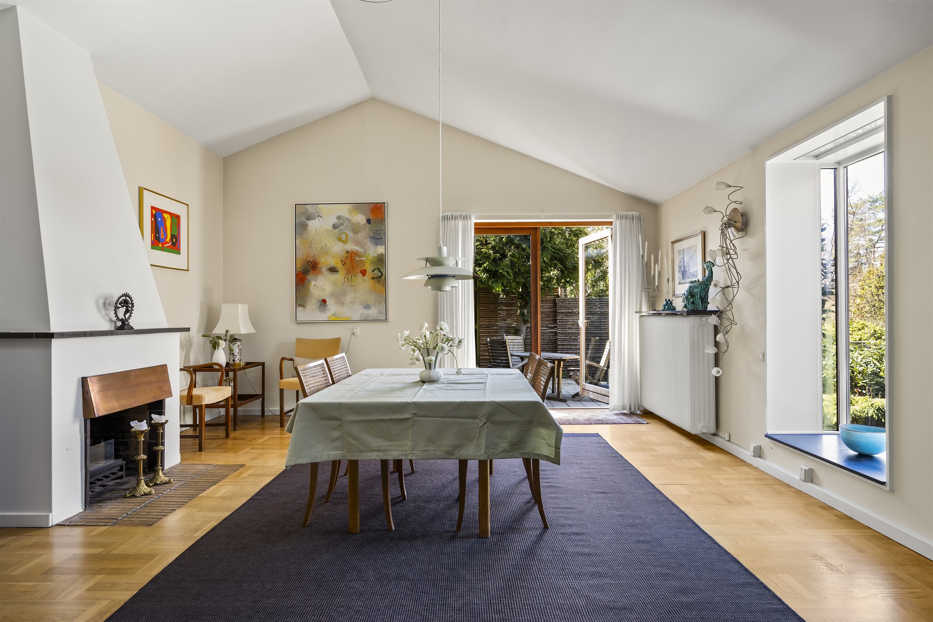 Fremhævet spisestue billede i fuldskærmstilstand. Billede af Prins Valdemars Vej 27, 2820 Gentofte