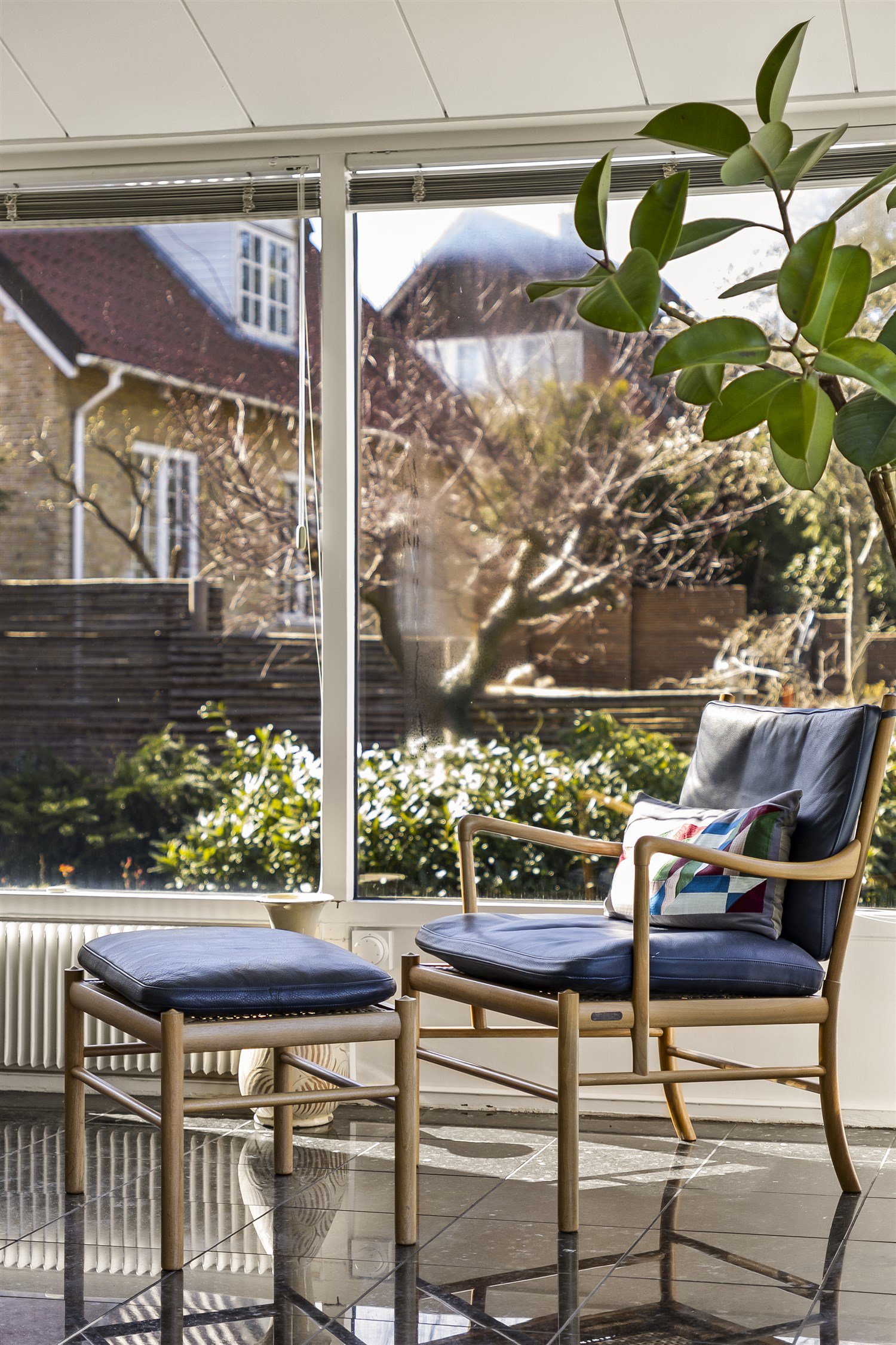 Fremhævet opholdsstue billede i fuldskærmstilstand. Billede af Prins Valdemars Vej 27, 2820 Gentofte