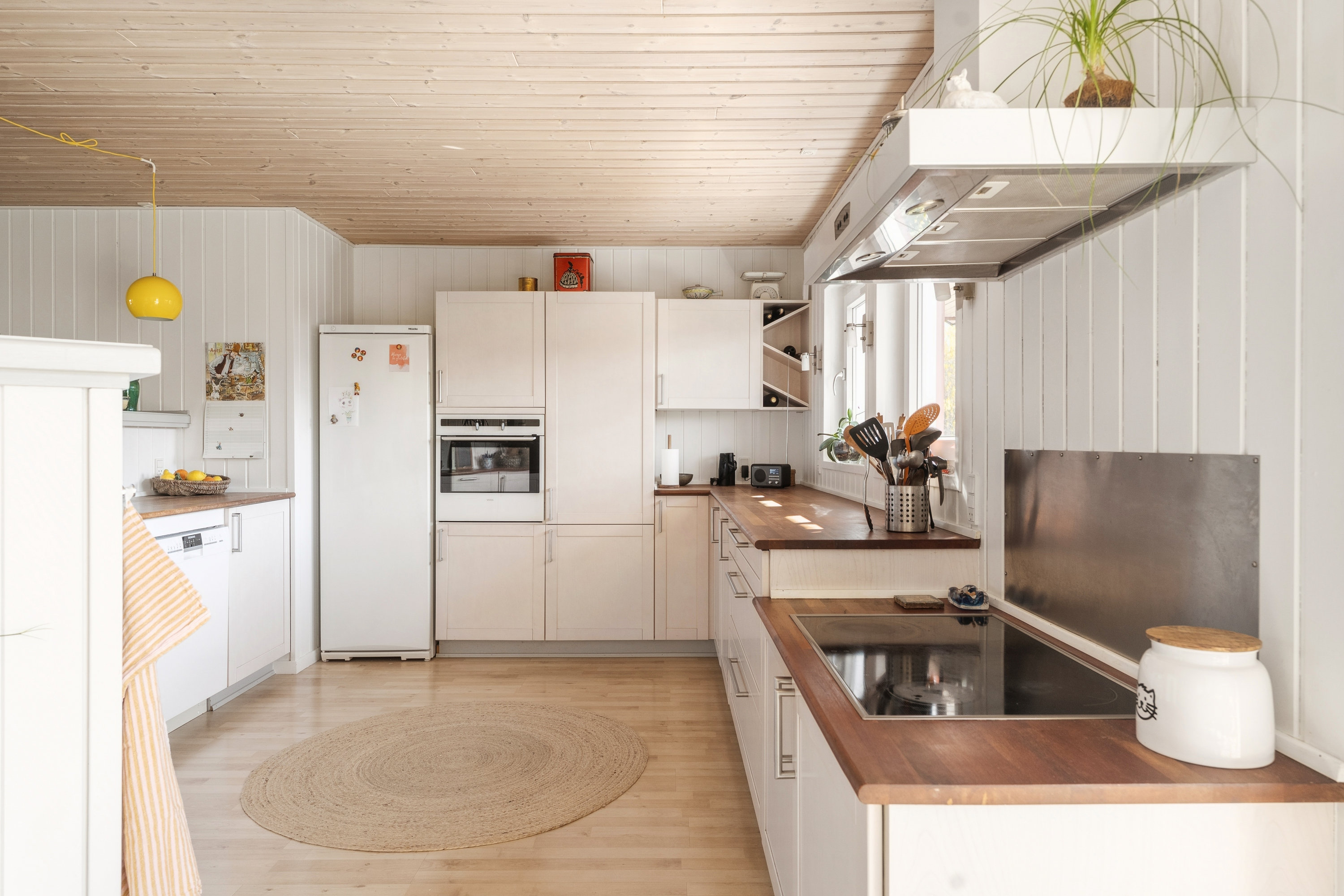 Fremhævet køkken billede i fuldskærmstilstand. Billede af Hagenstrupparken 27, 8860 Ulstrup