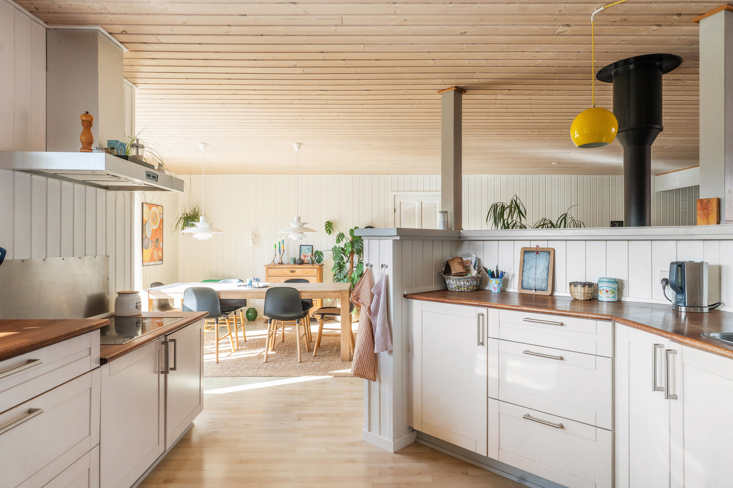 Fremhævet køkken billede i fuldskærmstilstand. Billede af Hagenstrupparken 27, 8860 Ulstrup