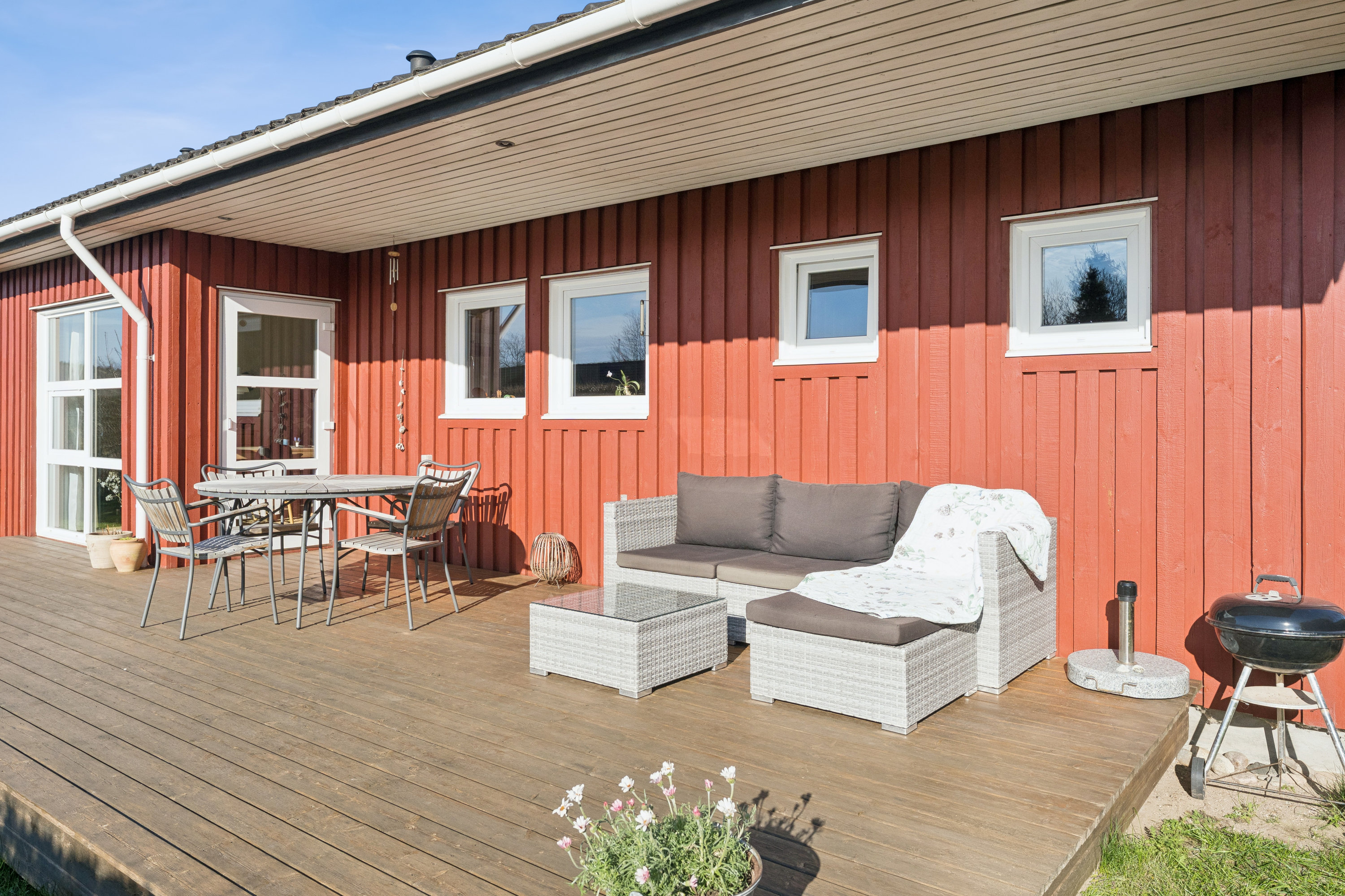 Fremhævet terrasse billede i fuldskærmstilstand. Billede af Hagenstrupparken 27, 8860 Ulstrup