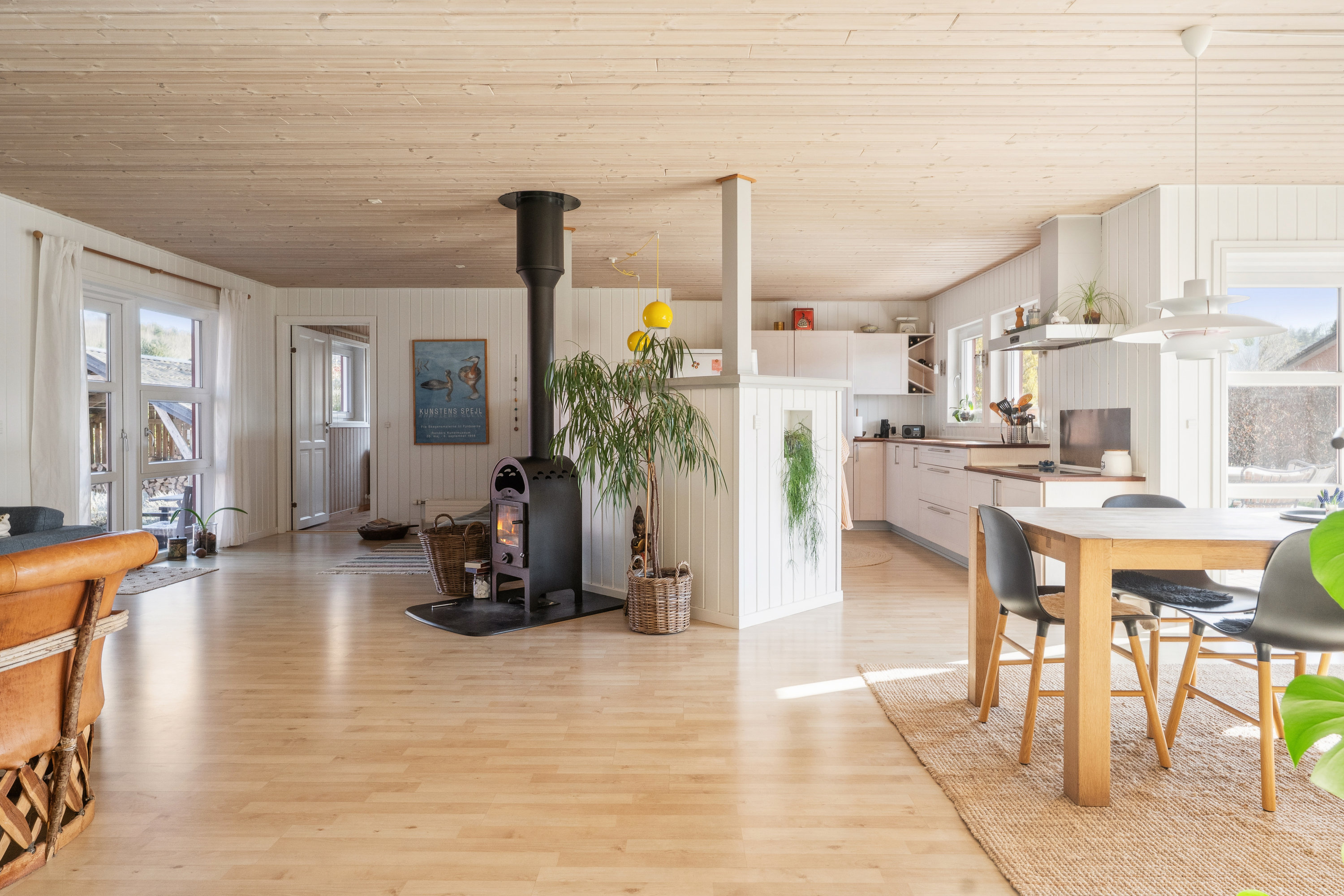 Fremhævet stue billede i fuldskærmstilstand. Billede af Hagenstrupparken 27, 8860 Ulstrup