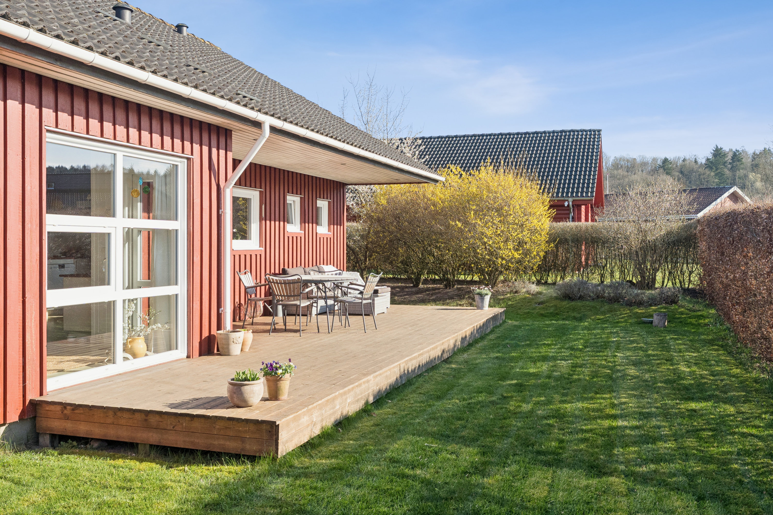 Fremhævet terrasse billede i fuldskærmstilstand. Billede af Hagenstrupparken 27, 8860 Ulstrup