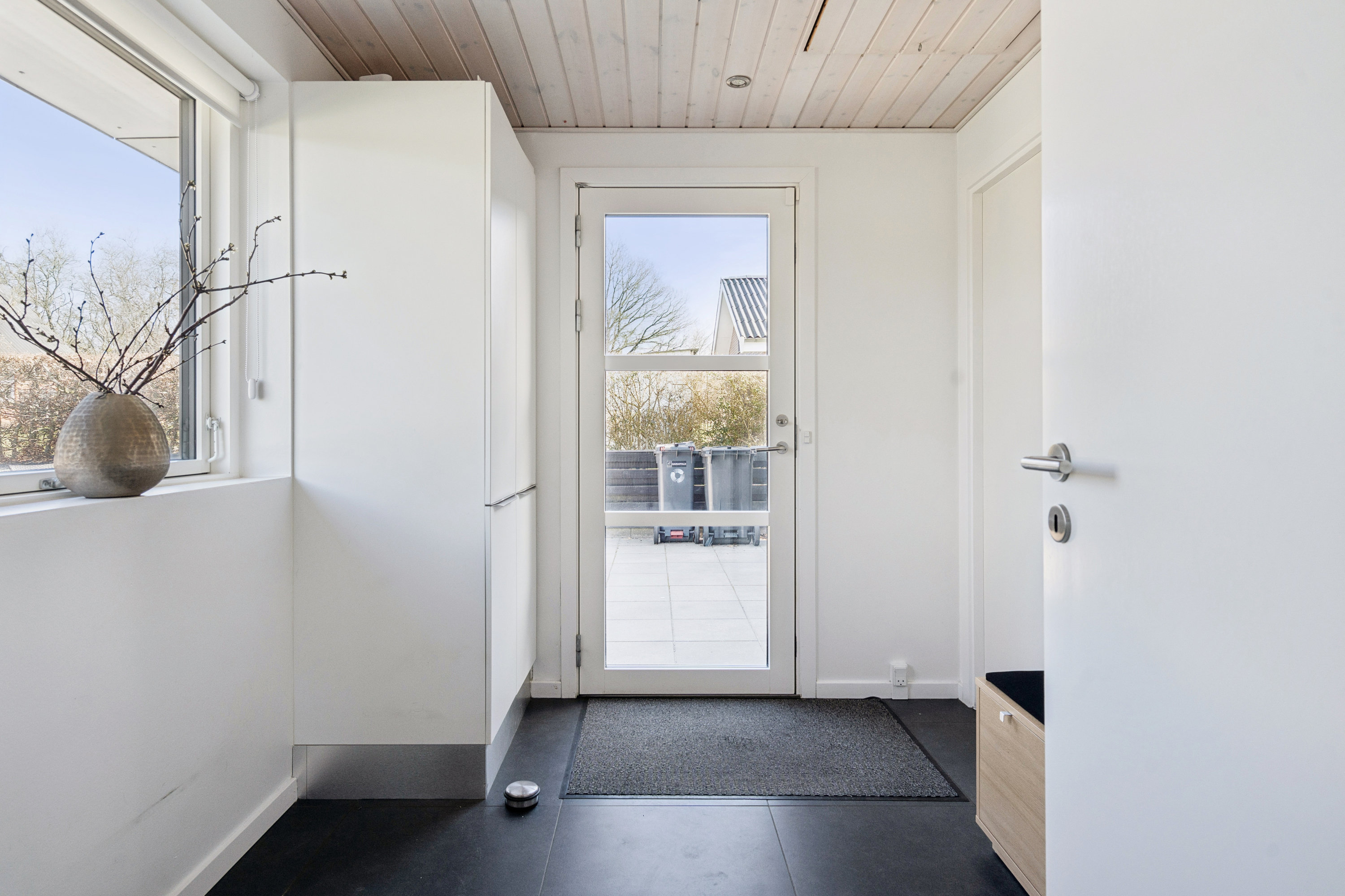 Fremhævet gang billede i fuldskærmstilstand. Billede af Stråtaget 44, 9380 Vestbjerg