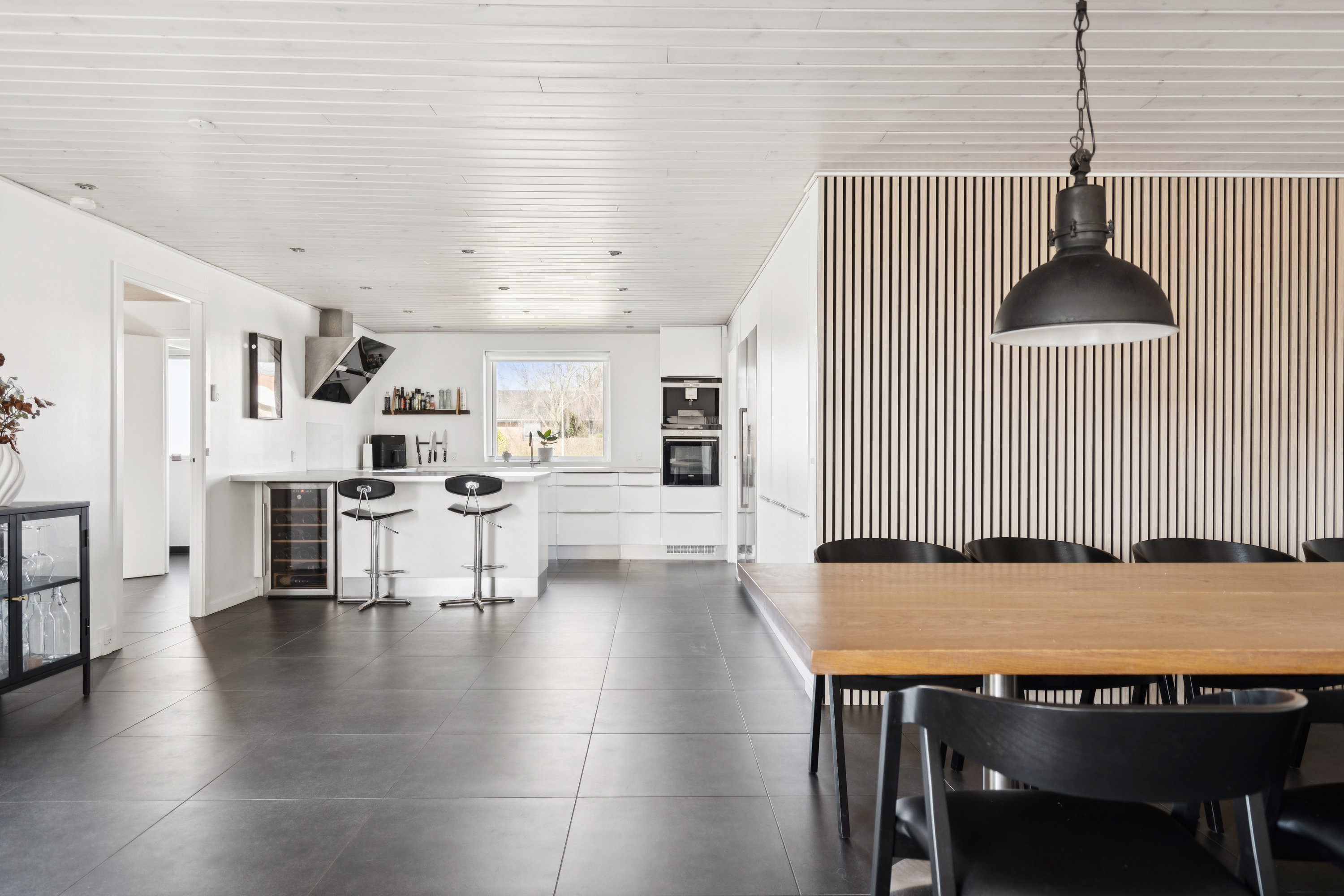 Fremhævet alrum billede i fuldskærmstilstand. Billede af Stråtaget 44, 9380 Vestbjerg