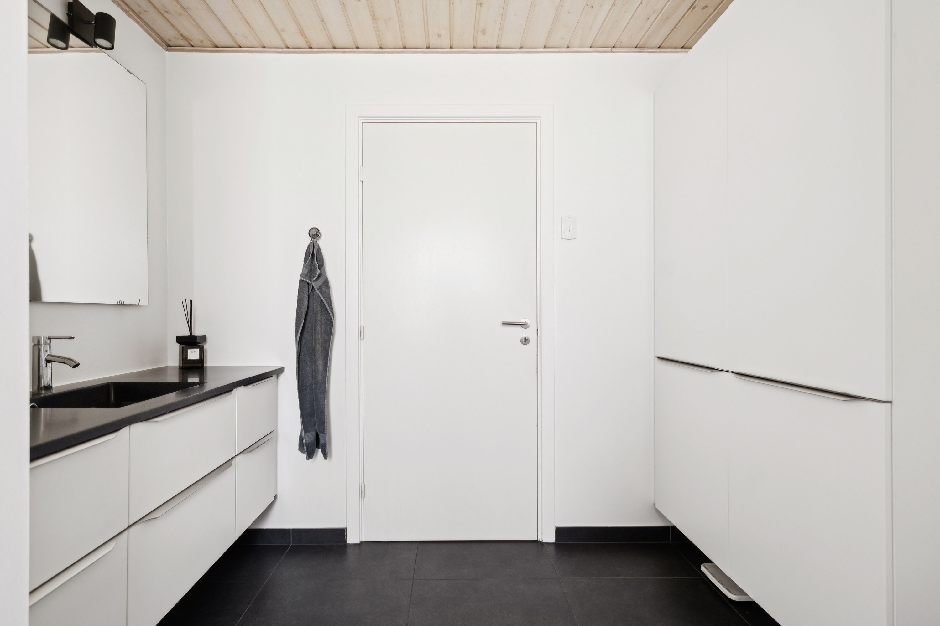 Fremhævet værelse billede i fuldskærmstilstand. Billede af Stråtaget 44, 9380 Vestbjerg