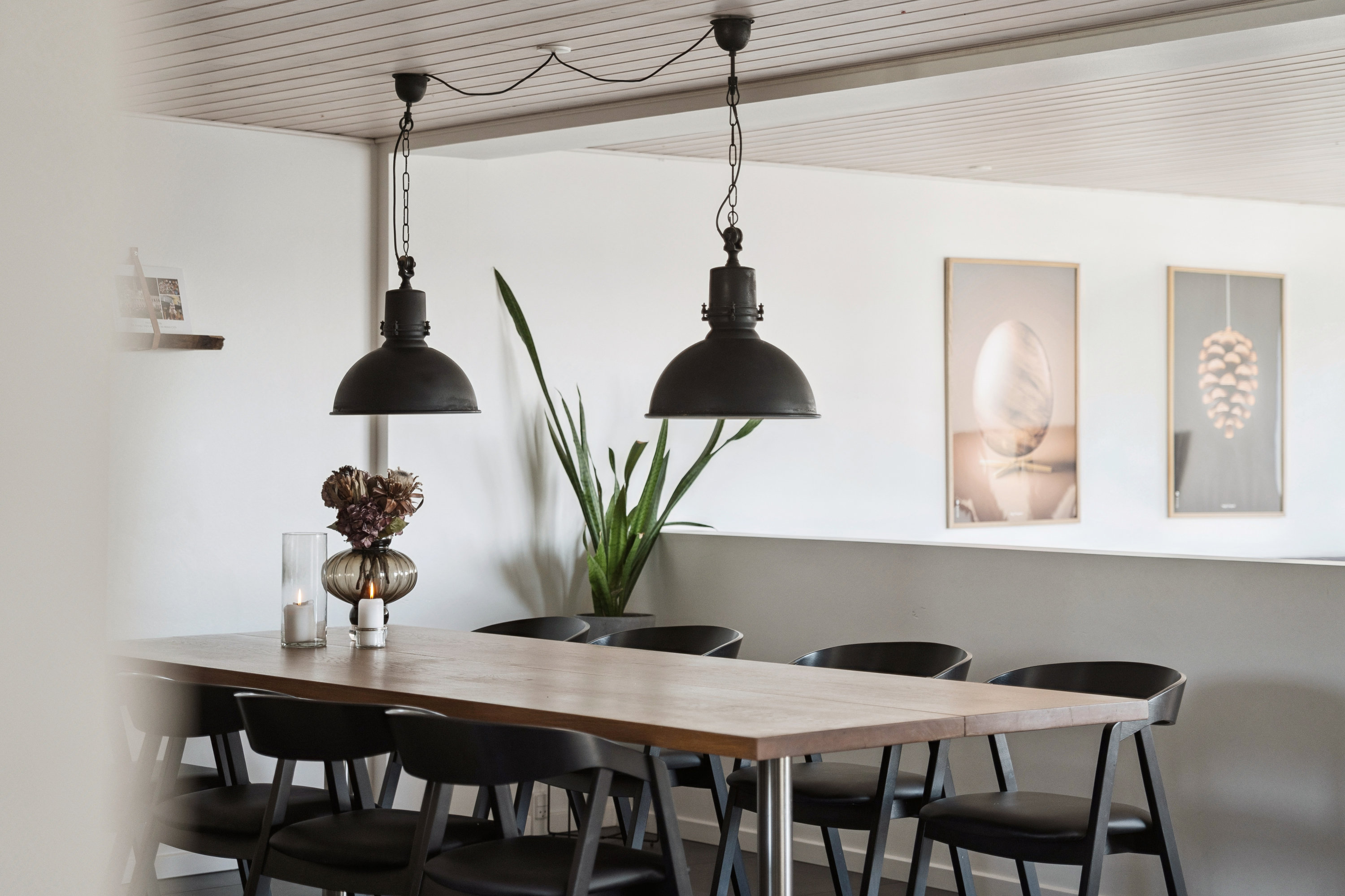 Fremhævet stue billede i fuldskærmstilstand. Billede af Stråtaget 44, 9380 Vestbjerg