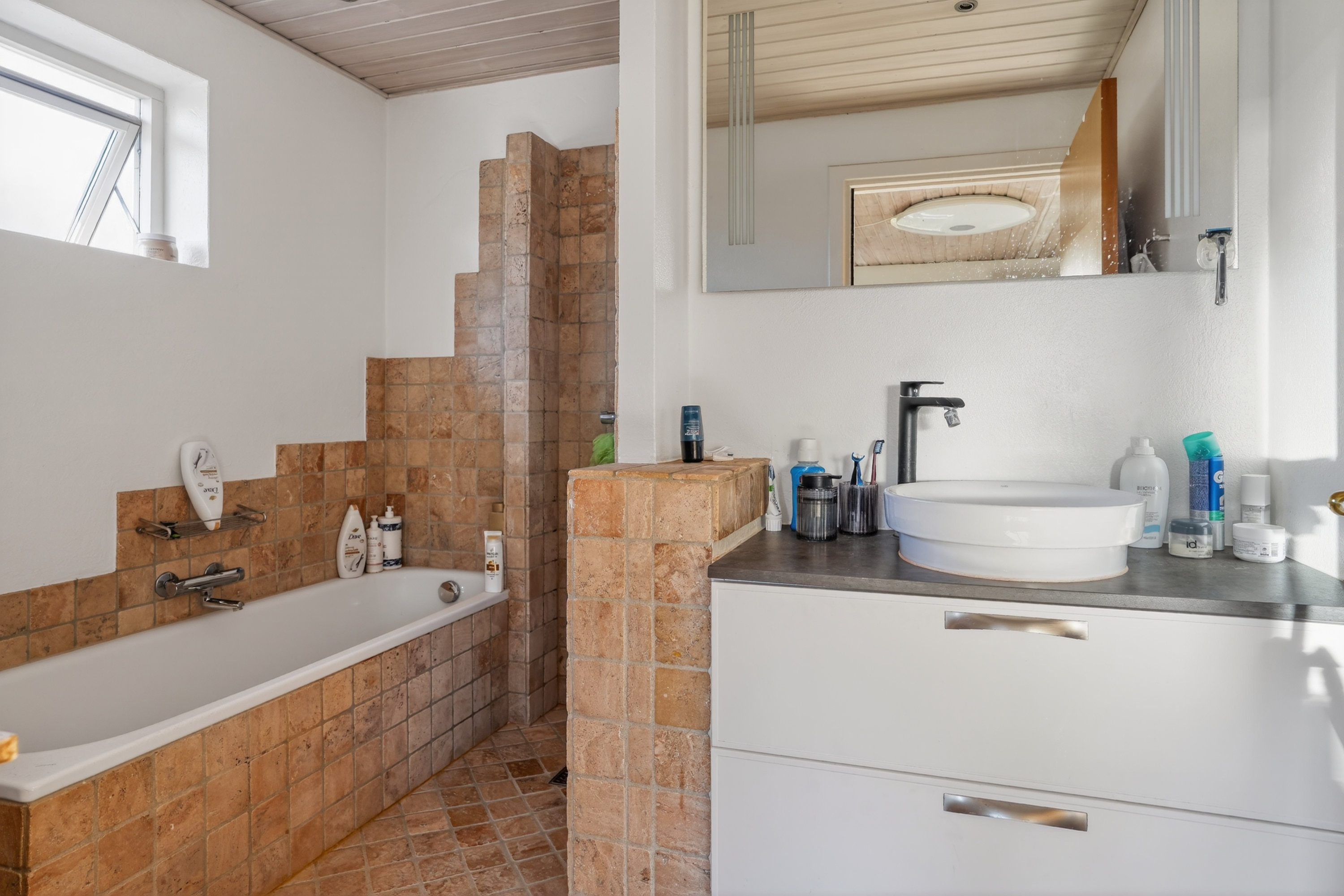 Fremhævet badeværelse billede i fuldskærmstilstand. Billede af Gl Nykøbingvej 125, Svinninge, 4572 Nørre Asmindrup