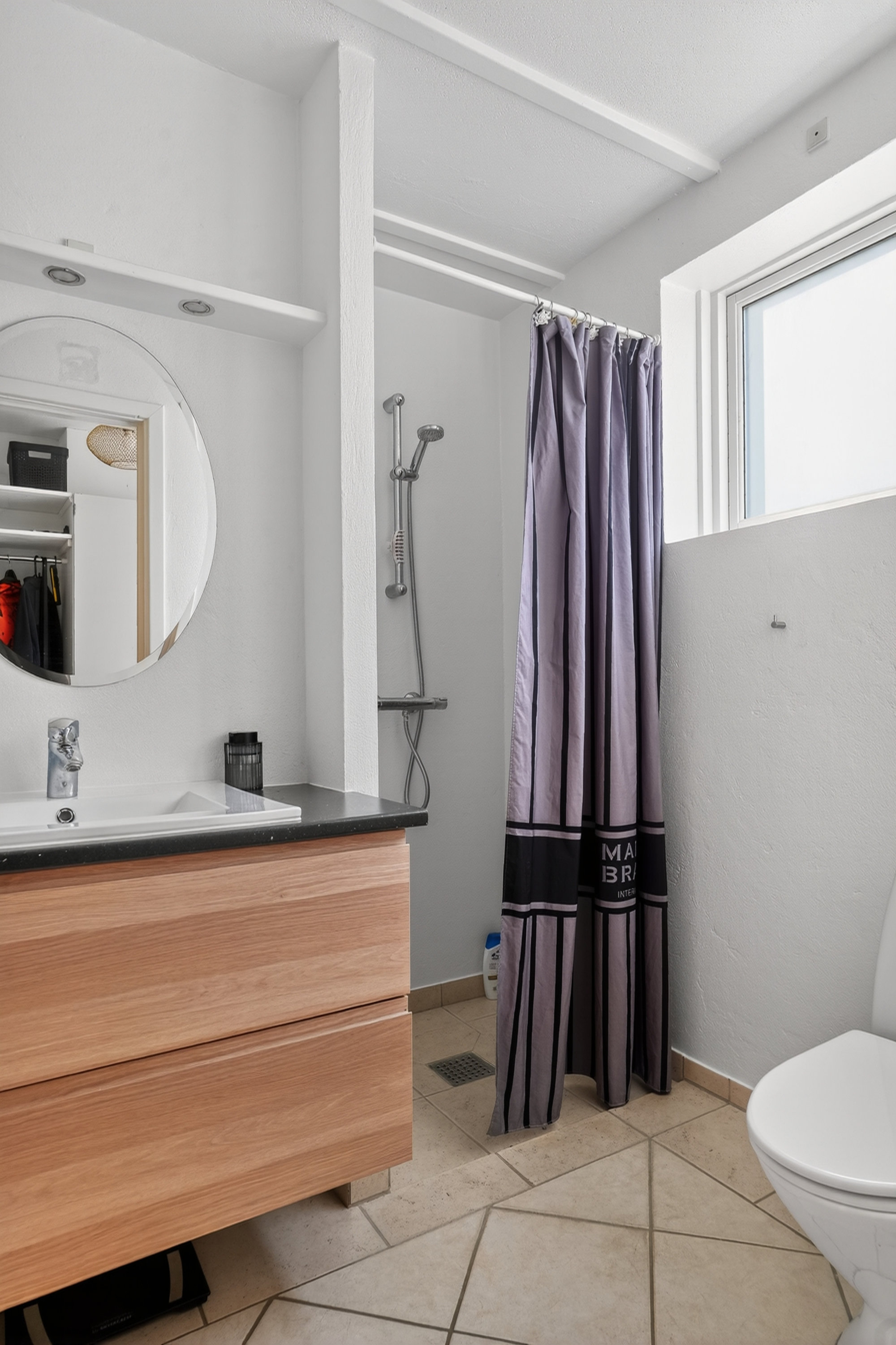 Fremhævet badeværelse billede i fuldskærmstilstand. Billede af Gl Nykøbingvej 125, Svinninge, 4572 Nørre Asmindrup