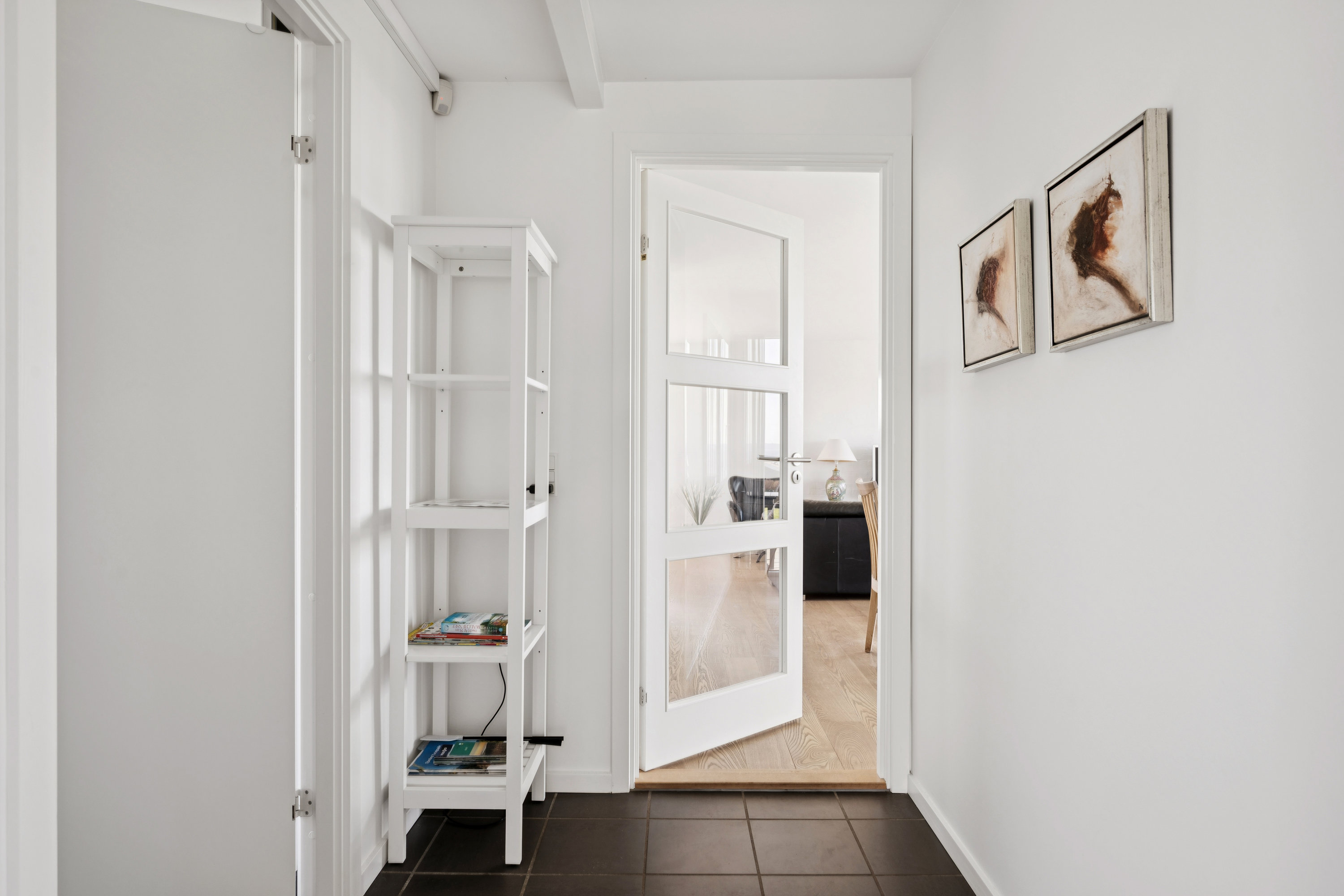 Fremhævet entré billede i fuldskærmstilstand. Billede af Solbakken 21, Skødshoved Bro, 8420 Knebel