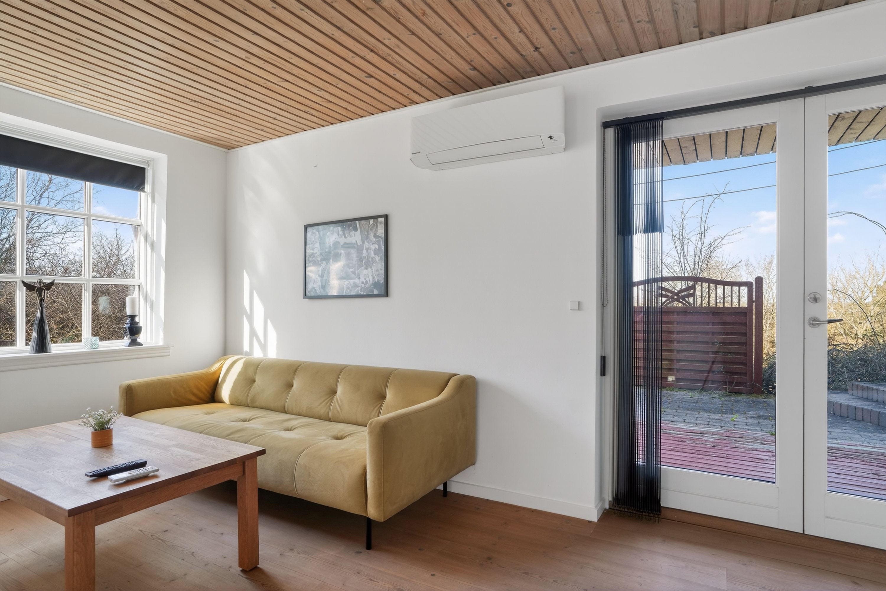 Fremhævet stue billede i fuldskærmstilstand. Billede af Gl Nykøbingvej 125, Svinninge, 4572 Nørre Asmindrup