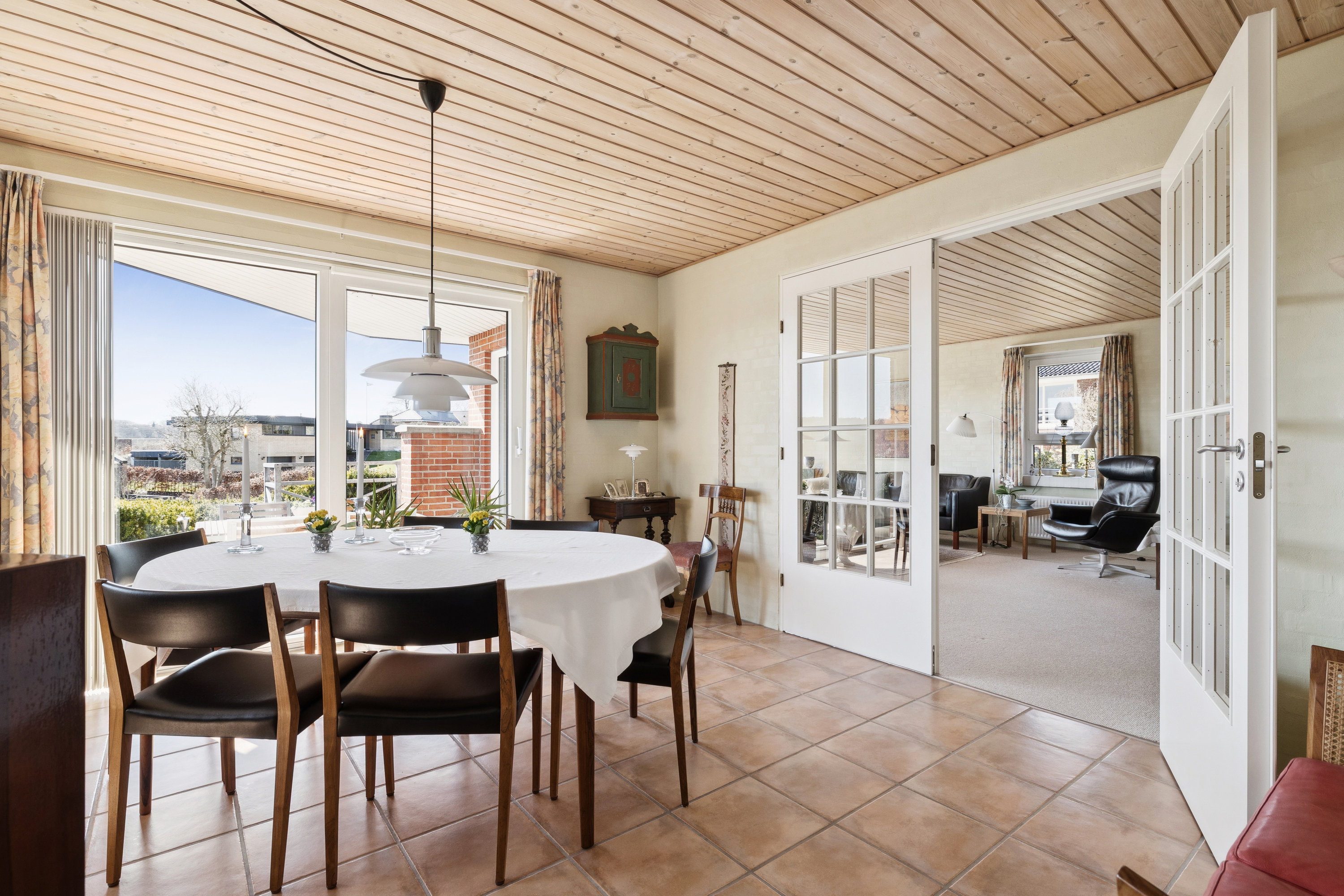 Fremhævet spisestue billede i fuldskærmstilstand. Billede af Fyrbakken 8, 9500 Hobro