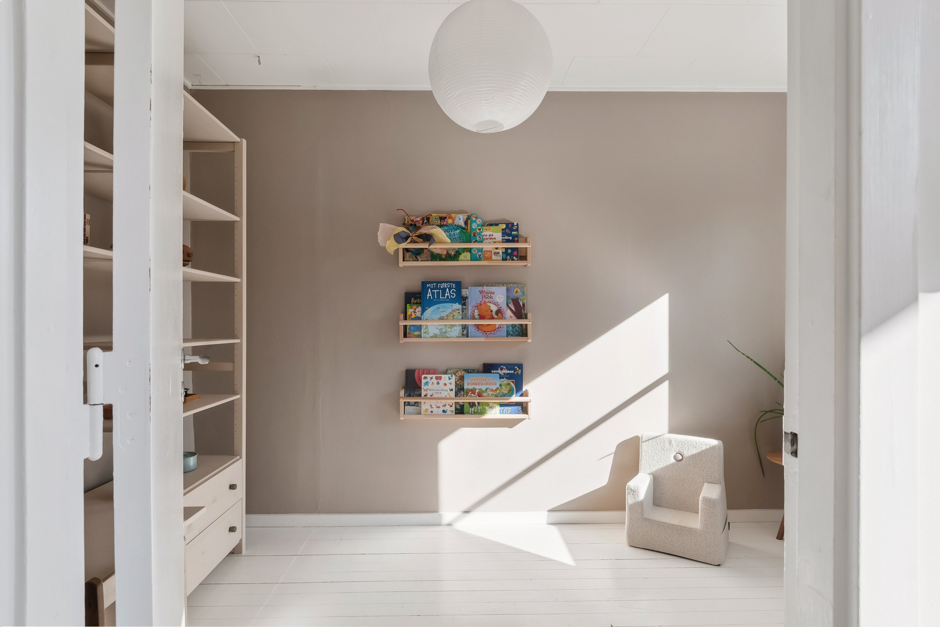 Fremhævet værelse billede i fuldskærmstilstand. Billede af Marslevvej 2, 2770 Kastrup