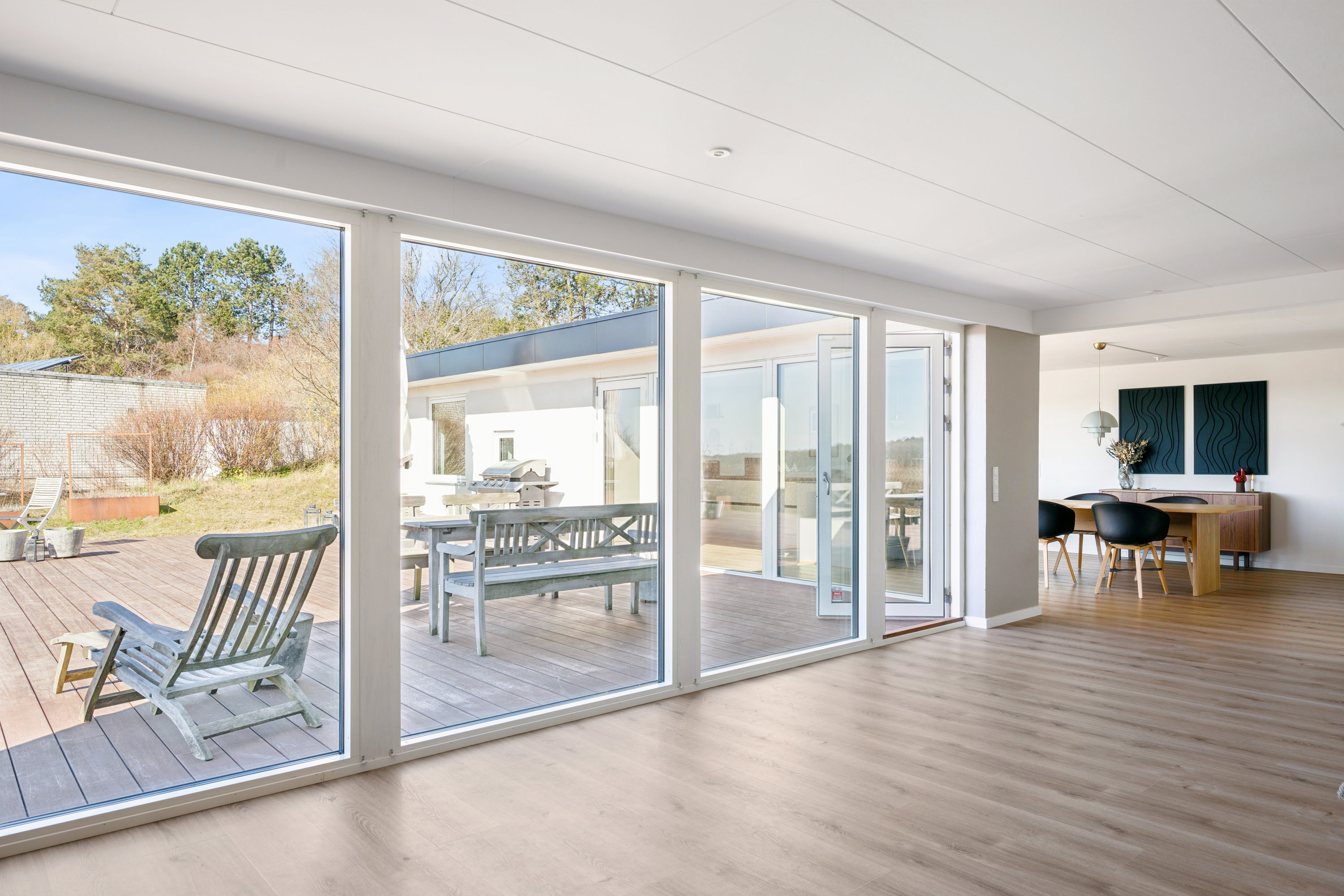 Fremhævet stue billede i fuldskærmstilstand. Billede af Skansebakken 8, 8400 Ebeltoft