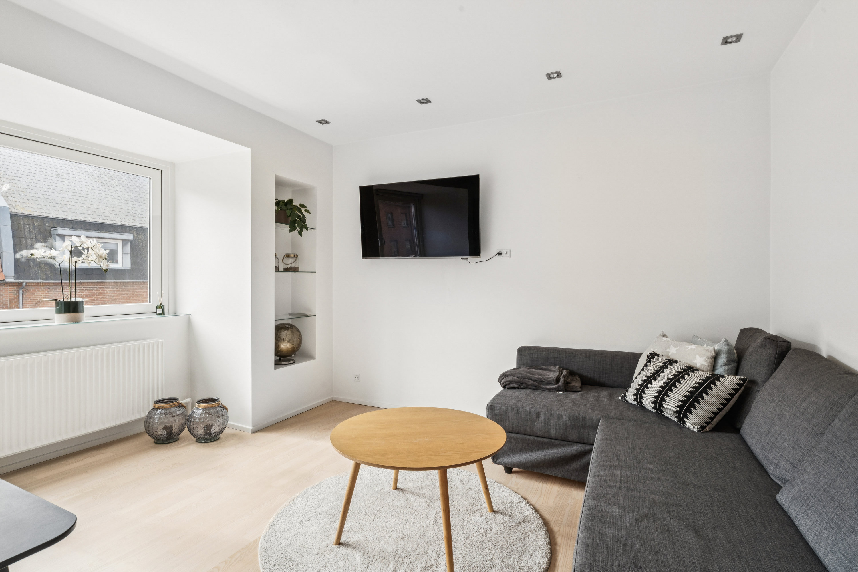 Fremhævet stue billede i fuldskærmstilstand. Billede af Herluf Trolles Gade 32, 3. tv., 9000 Aalborg