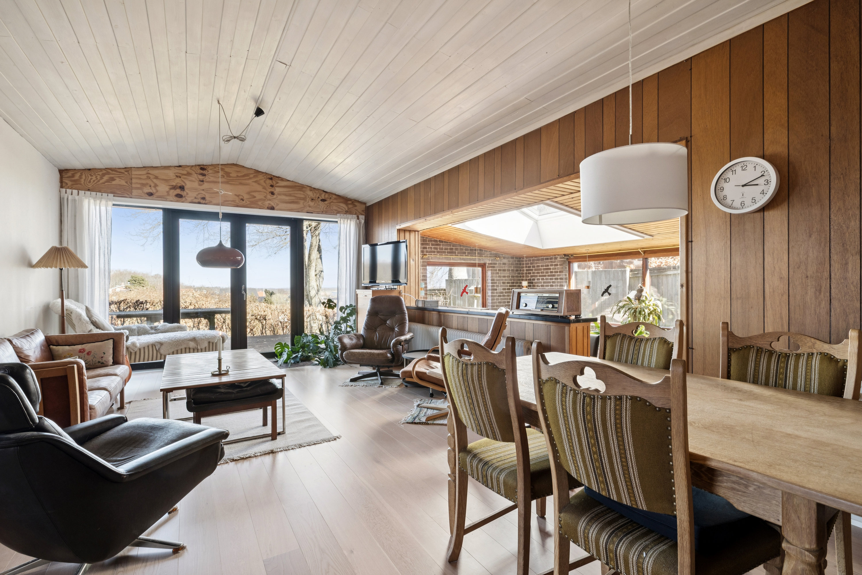 Fremhævet stue billede i fuldskærmstilstand. Billede af Høgevej 3, 9560 Hadsund